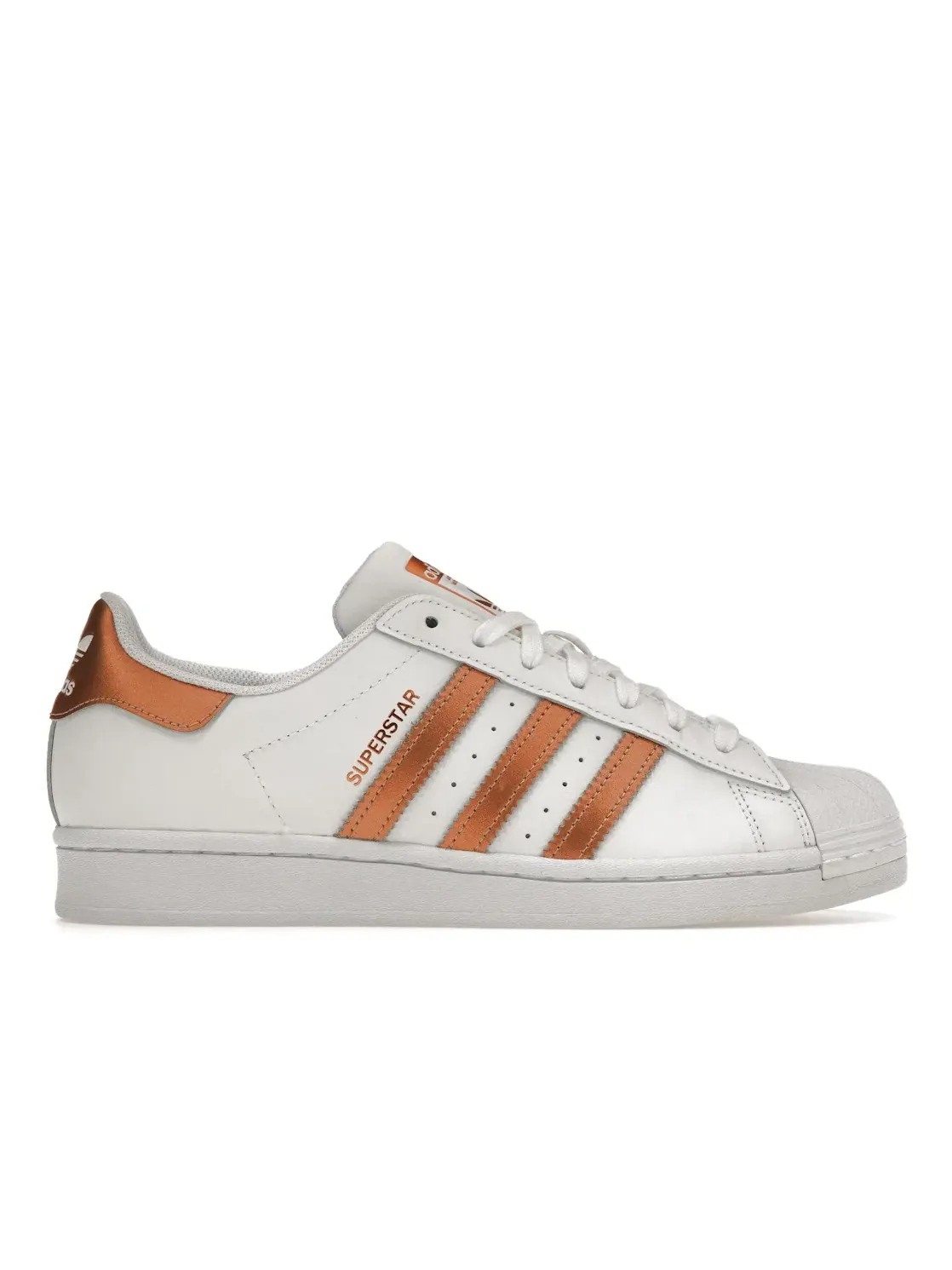 Женские кроссовки с перфорированным носком Adidas Superstar — изображение 1 из 4, белый/металлик/черный