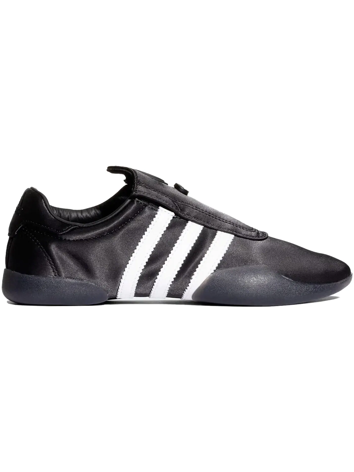 Женские кроссовки Lifestyle Adidas Taekwondo Mei — изображение 1 из 1, черный/белый/черный