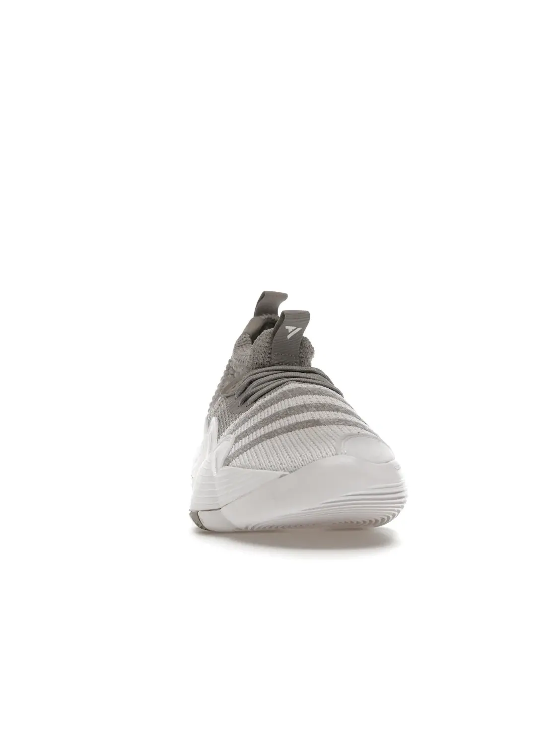 Мужские кроссовки для баскетбола Adidas Trae Young 2.0 — изображение 2 из 4, серый белый