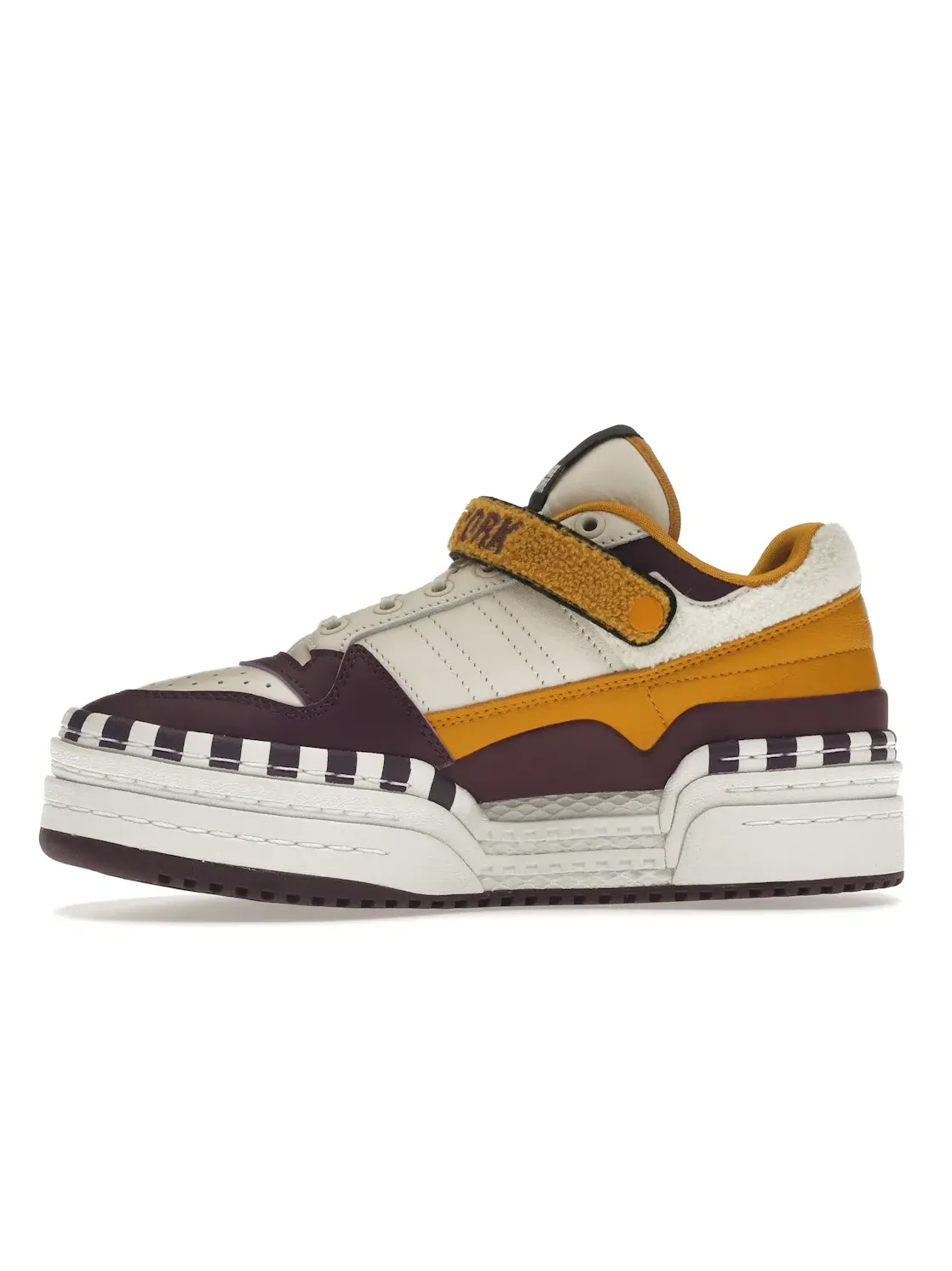Женские кроссовки с платформой Adidas Triple Platforum Low — изображение 3 из 4, белый/белый-фиолетовый