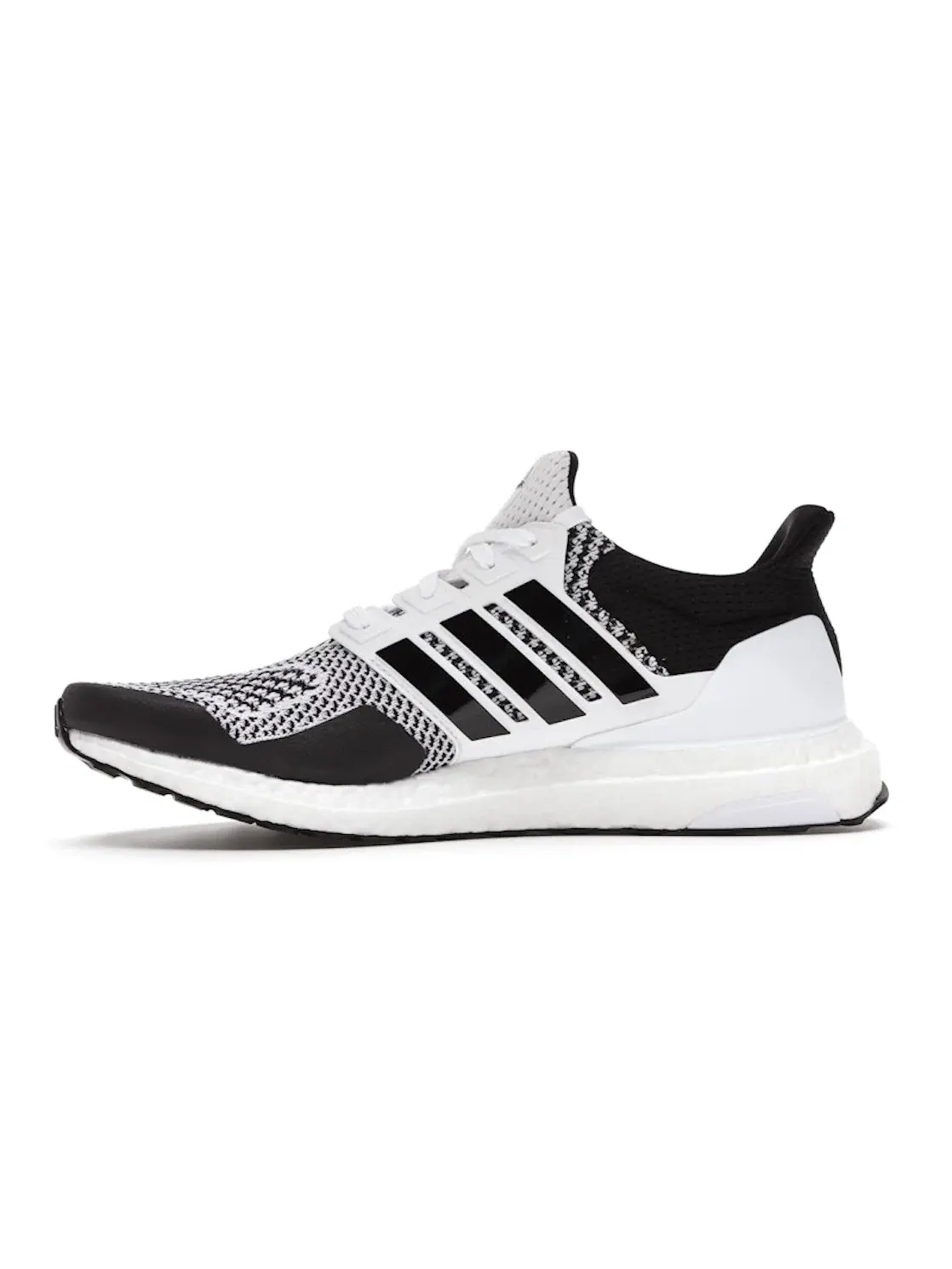 Мужские кроссовки с технологией PrimeKnit Adidas Ultra Boost 1.0 DNA — изображение 3 из 4, белый/черный/белый