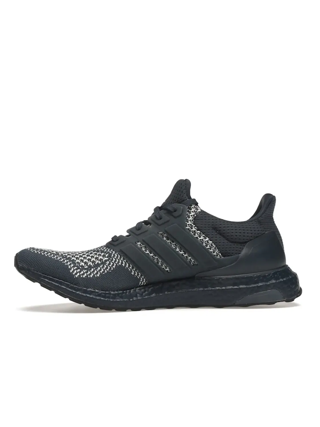 Мужские кроссовки с технологией Primeblue Adidas Ultra Boost 1.0 DNA — изображение 3 из 4