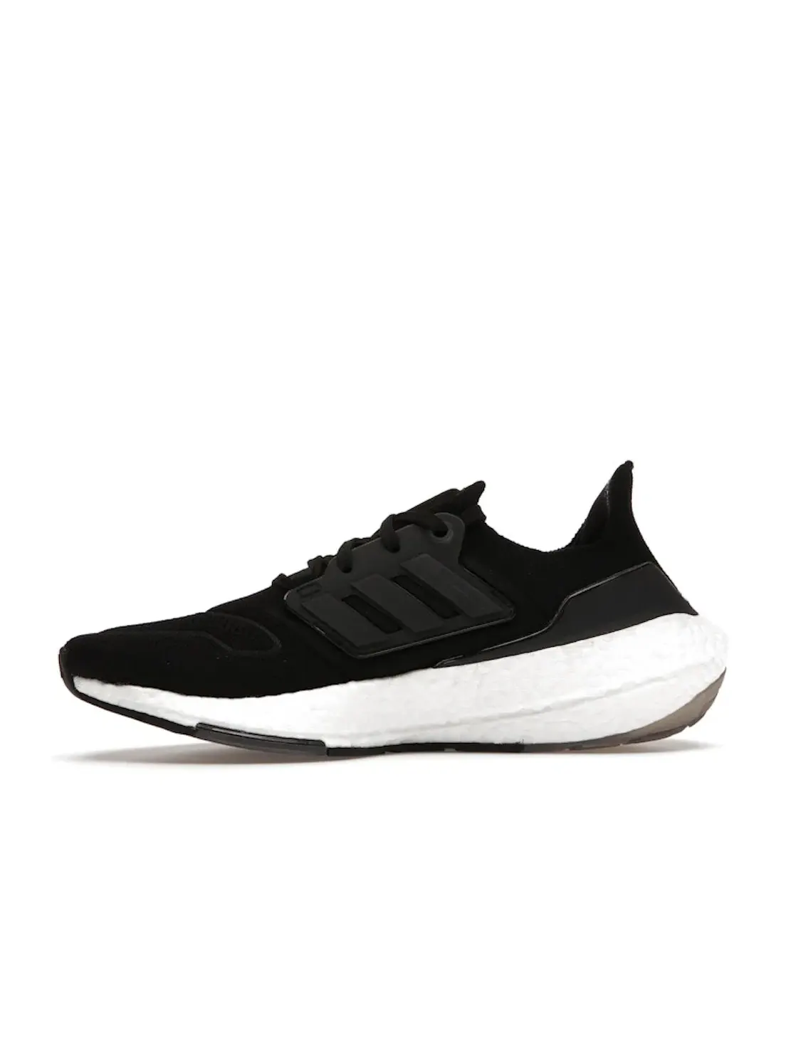 Женские кроссовки для бега Adidas Ultra Boost 22 — изображение 3 из 4, черный/черный/белый