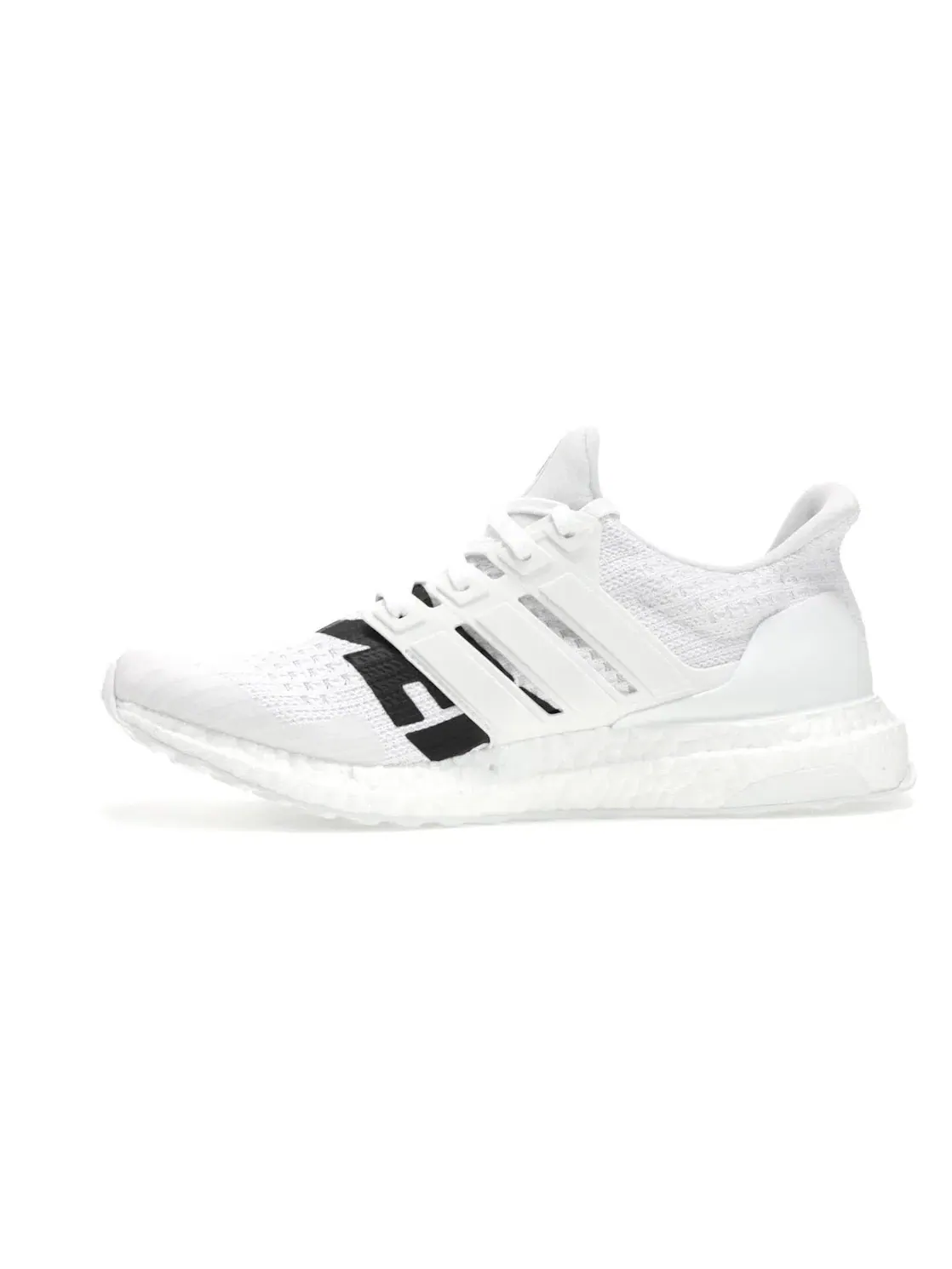 Мужские кроссовки с коллаборацией Undefeated Adidas Ultra Boost 1.0 — изображение 3 из 4, белый/белый/черный