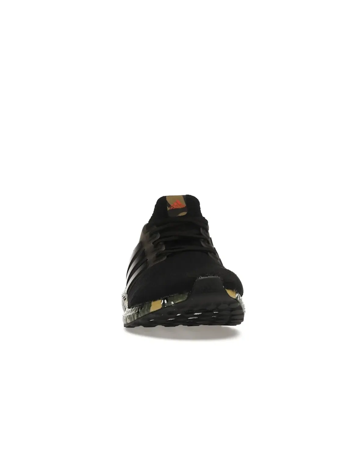 Мужские кроссовки с камуфляжным принтом Adidas Ultra Boost 5.0 DNA — изображение 2 из 4, черный/черный/белый