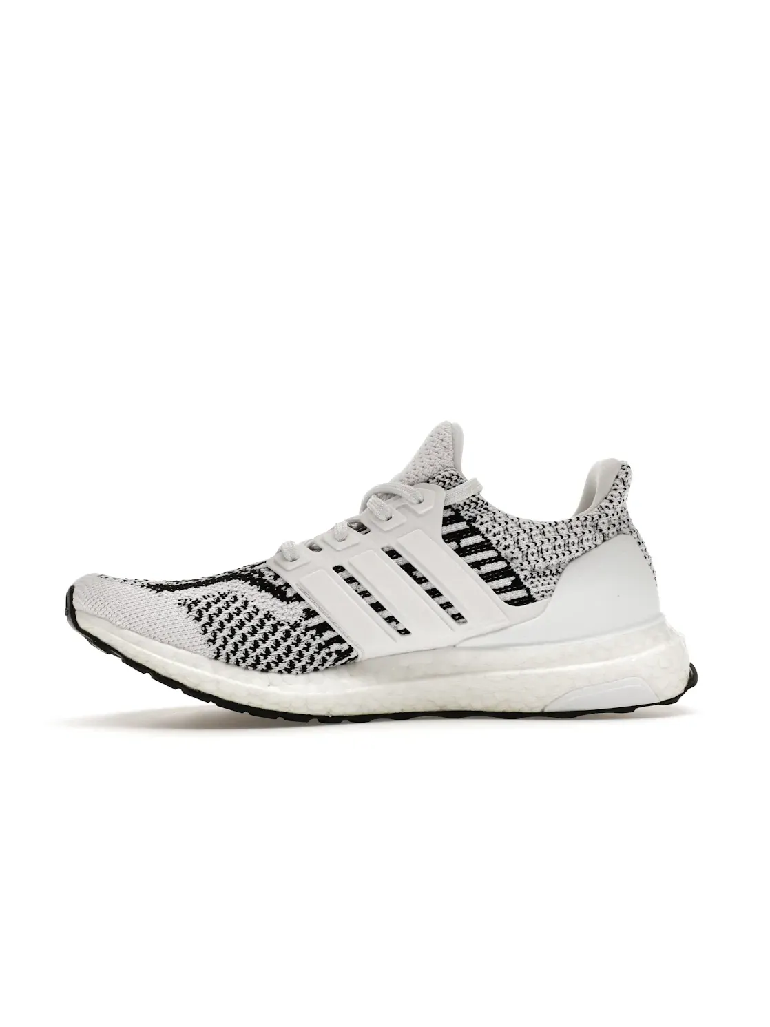 Детские кроссовки с технологией Primeblue Adidas Ultra Boost 5.0 DNA — изображение 3 из 4, белый белый черный