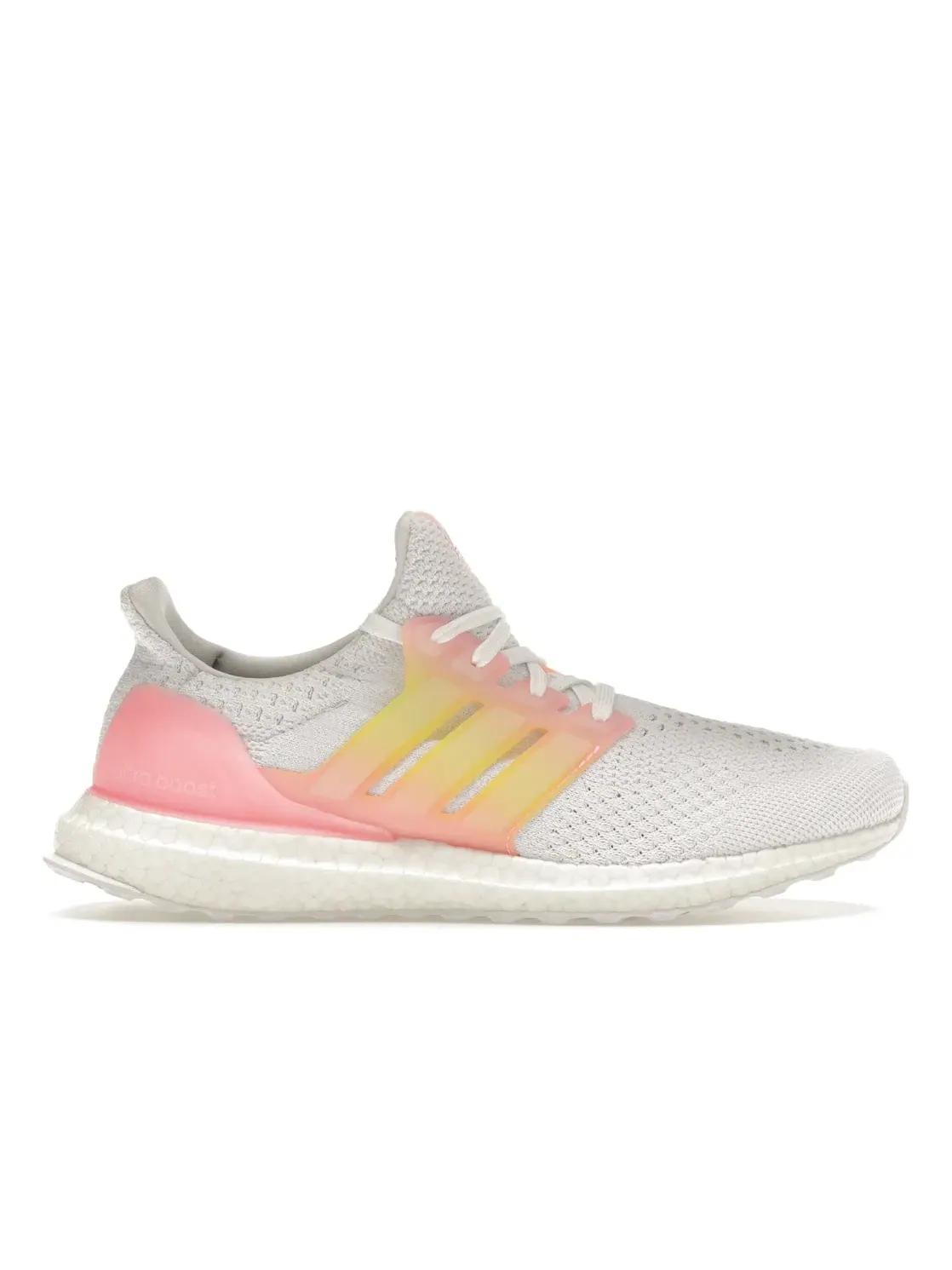 Женские кроссовки для бега с технологией Boost Adidas Ultra Boost 5.0 DNA — изображение 1 из 4, белый/белый/розовый