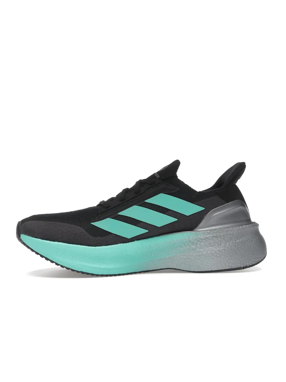 Женские кроссовки для бега с технологией Boost Adidas Ultra Boost 5X Mercedes-AMG Petronas Formula One Team, черный//металлик