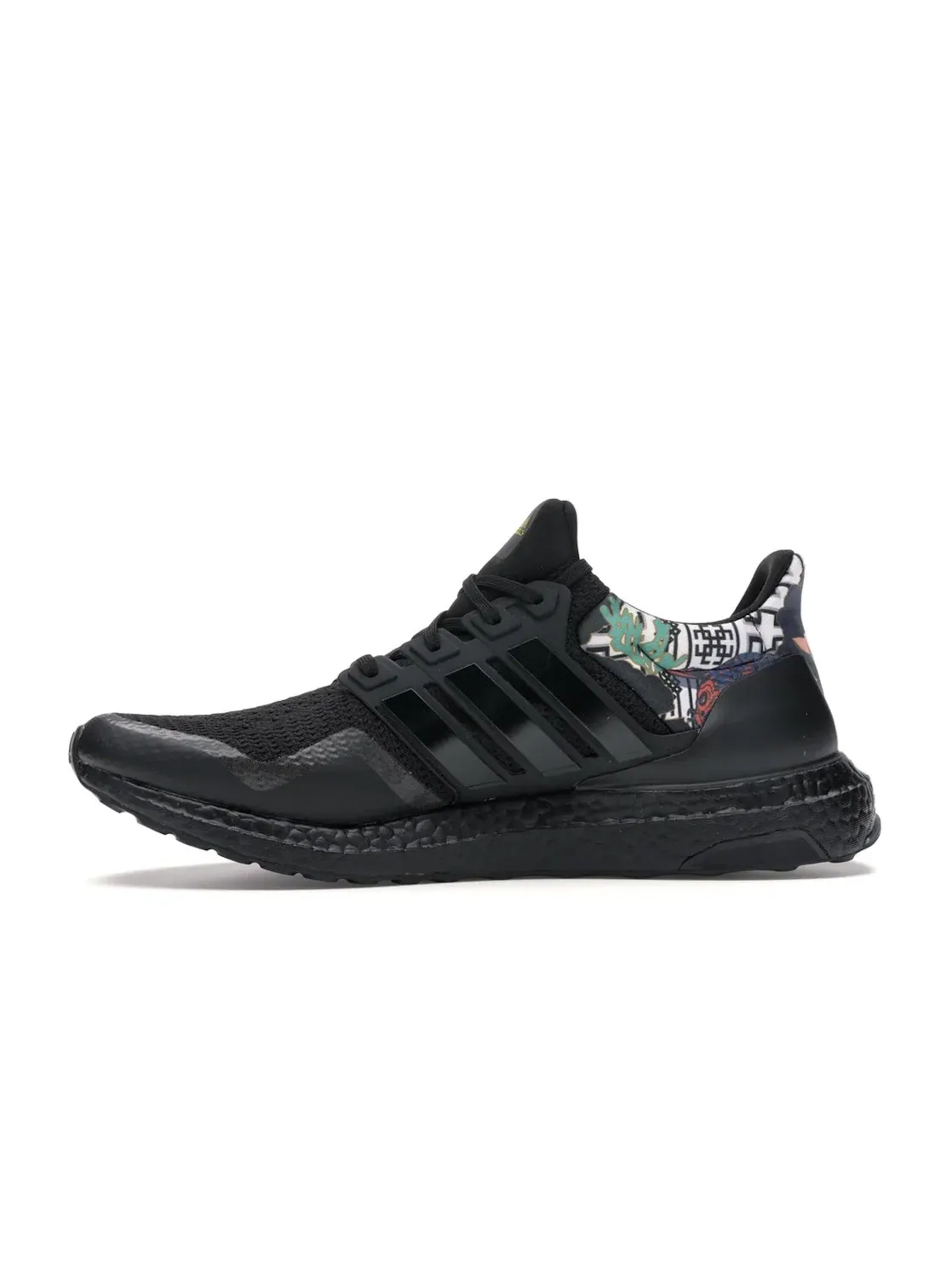 Мужские кроссовки с технологией Boost Adidas Ultra Boost DNA — изображение 3 из 4