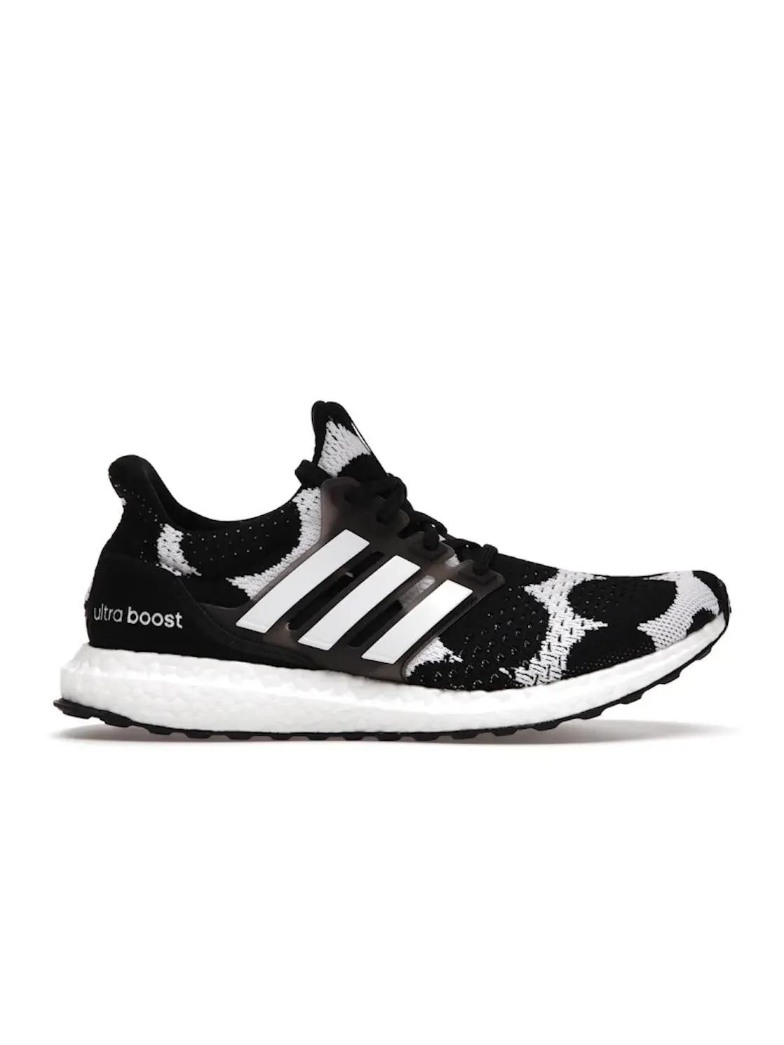 Женские кроссовки с принтом Ultra Boost Adidas — изображение 1 из 4, черный/белый/черный