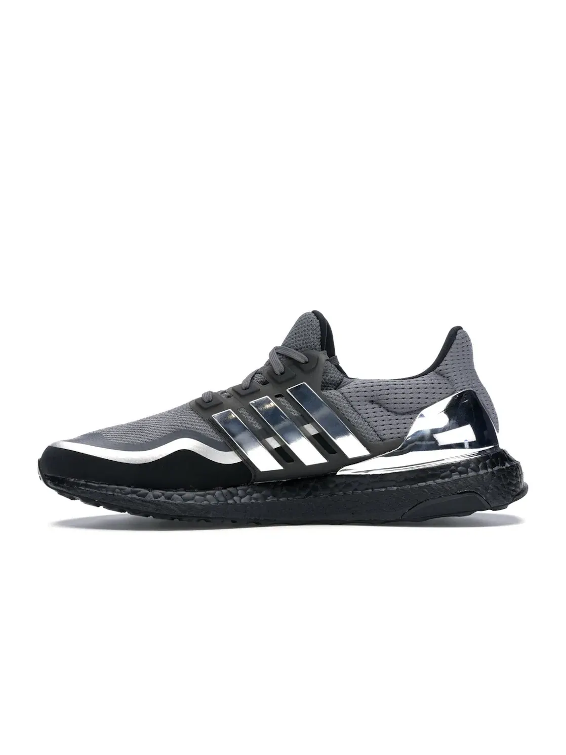 Мужские кроссовки с дышащим верхом Adidas Ultra Boost — изображение 3 из 4