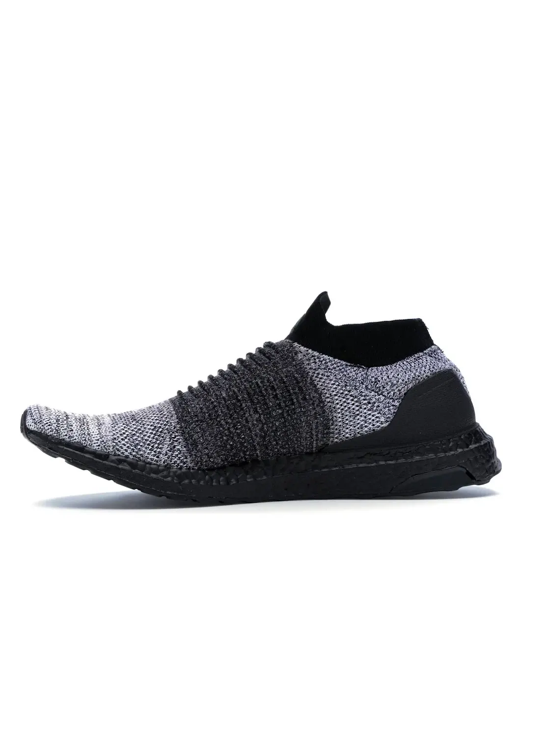 Мужские кроссовки с безшнуровкой Adidas Ultra Boost Laceless Mid — изображение 3 из 4, черный/черный/белый