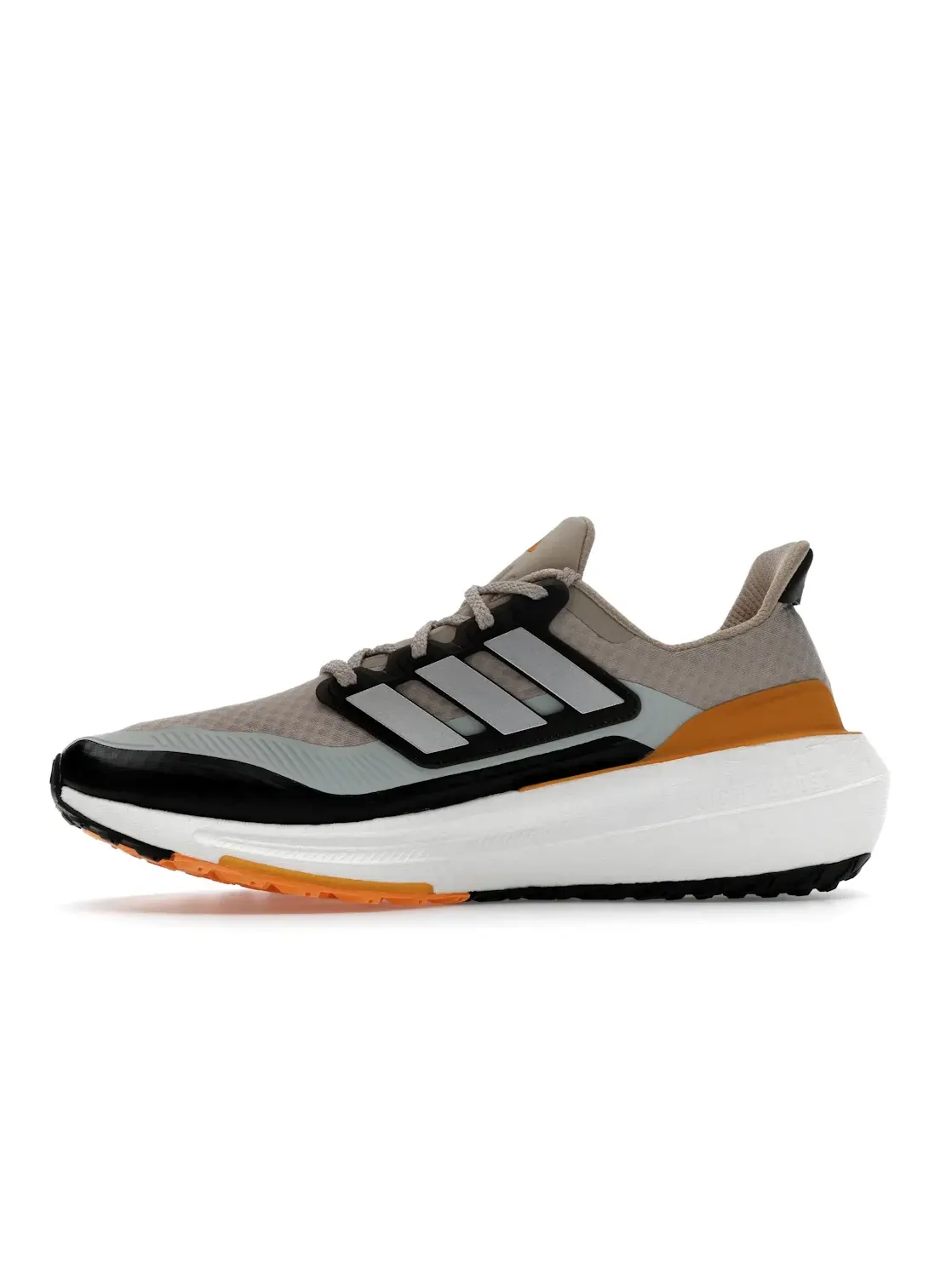 Мужские кроссовки для бега с технологией Cold.RDY Adidas Ultra Boost Light — изображение 3 из 4