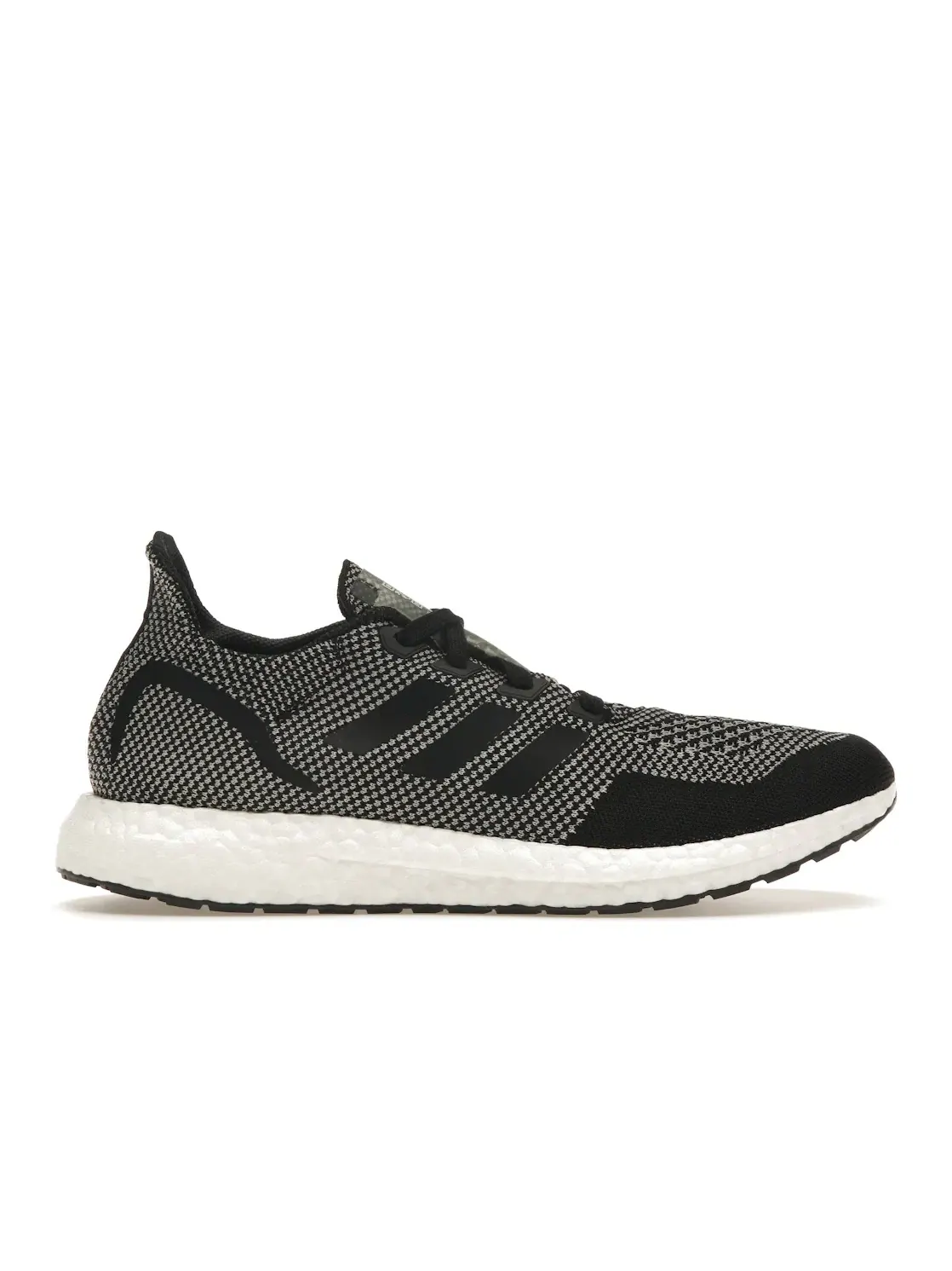 Мужские кроссовки для бега с технологией Primeknit Adidas Ultra Boost Adidas — изображение 1 из 4, черный/черный/белый