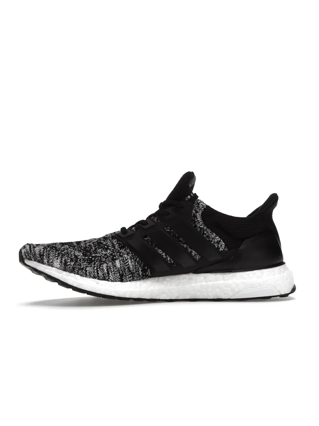 Мужские кроссовки с вязаным верхом Adidas Ultra Boost 1.0 — изображение 3 из 4, черный/белый