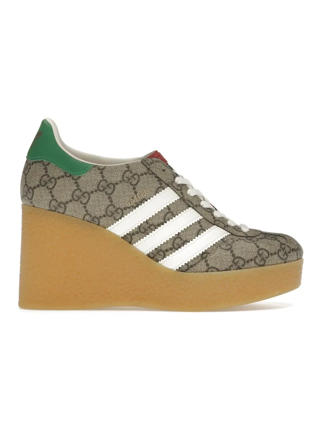 Женские кроссовки с принтом Adidas x Gucci — изображение 1 из 4, бежевый/белый/бежевый