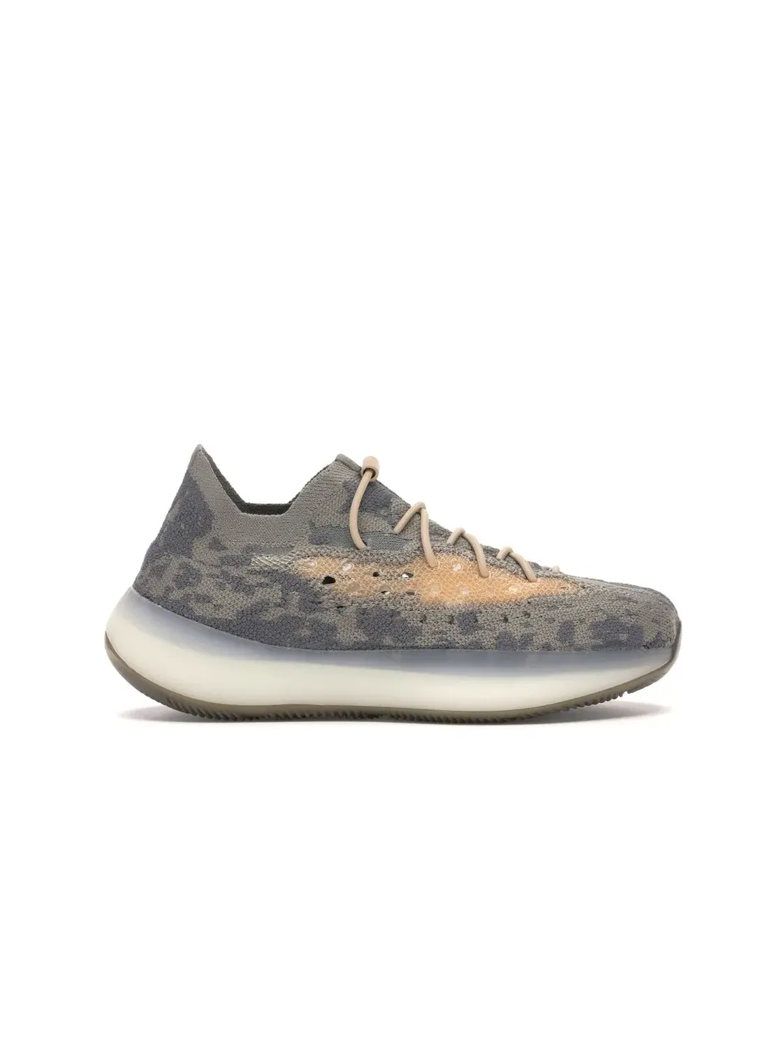 Детские кроссовки с принтом камуфляж Adidas Yeezy Boost 380 — изображение 1 из 4, дымка
