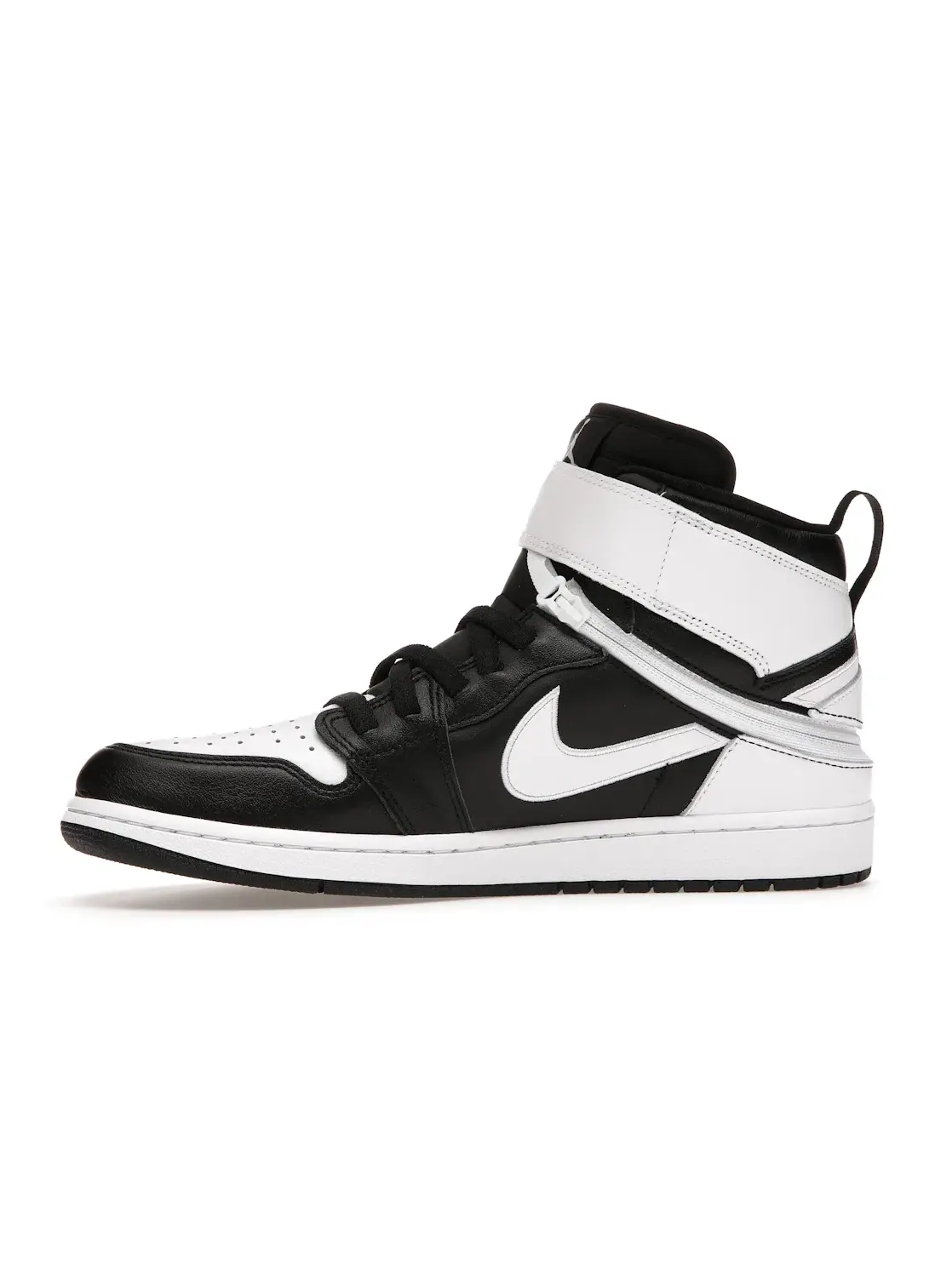 Мужские кроссовки с технологией FlyEase Jordan 1 High FlyEase Jordan — изображение 3 из 4, черный/белый
