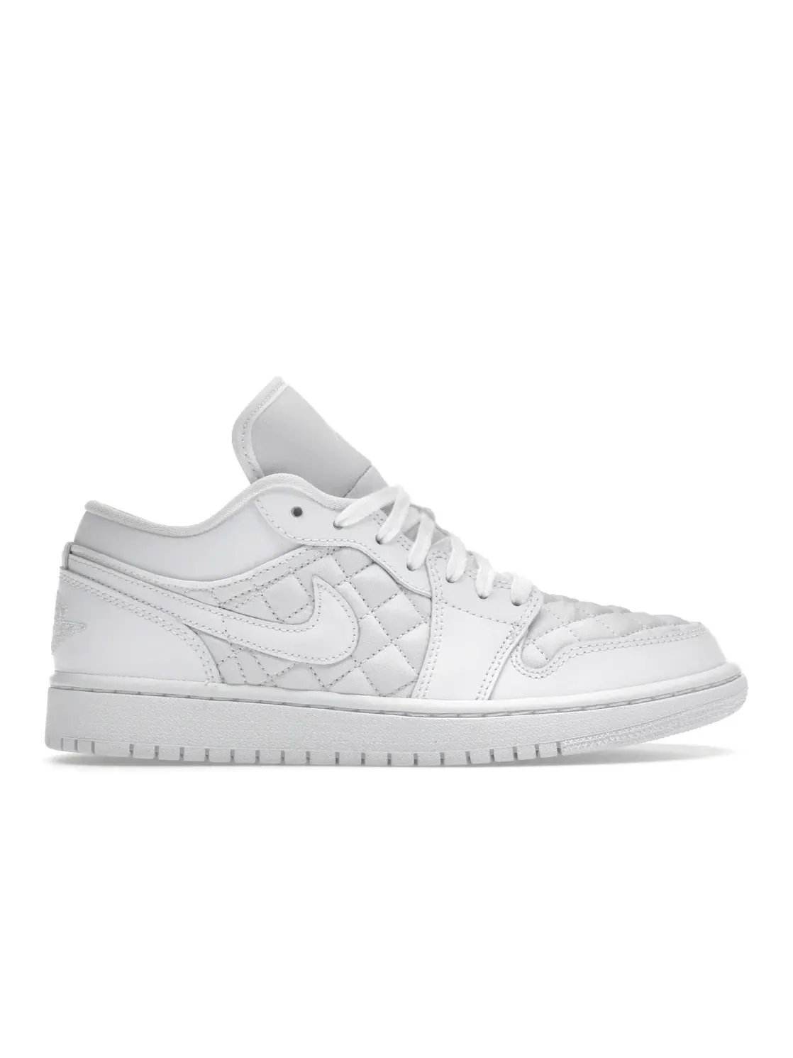 Женские кроссовки с квилтингом Air Jordan 1 Low Jordan — изображение 1 из 4, белый/белый/белый