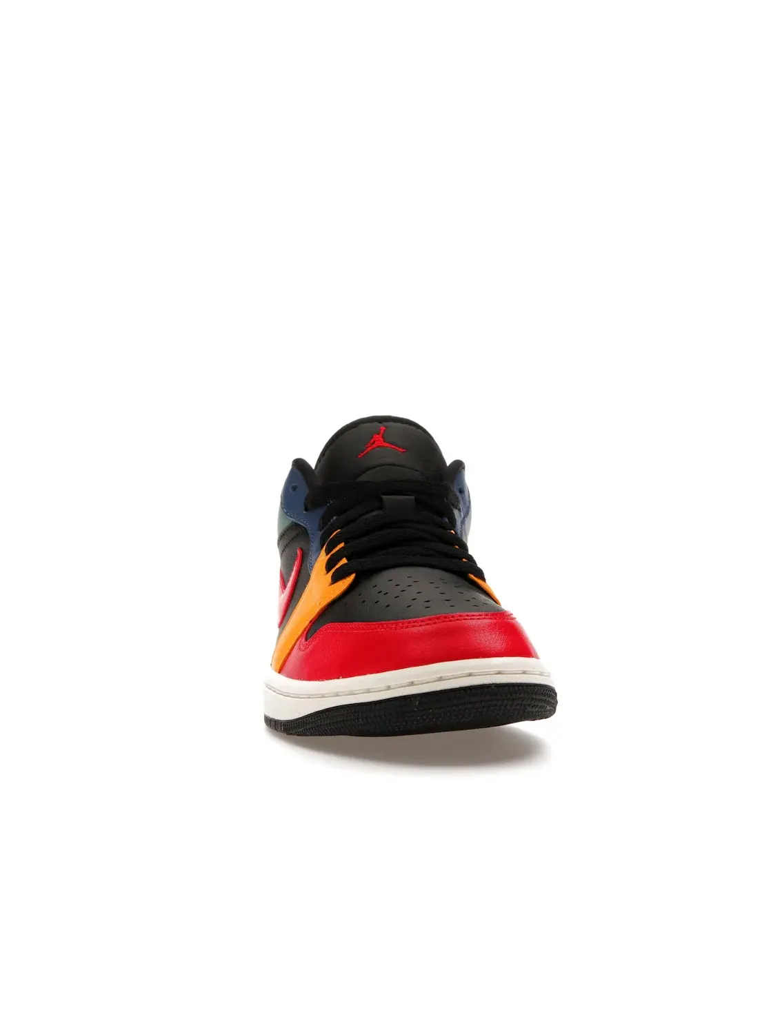 Женские кроссовки с многоцветным дизайном Air Jordan 1 Low SE Jordan — изображение 2 из 4, черный//синий/красный