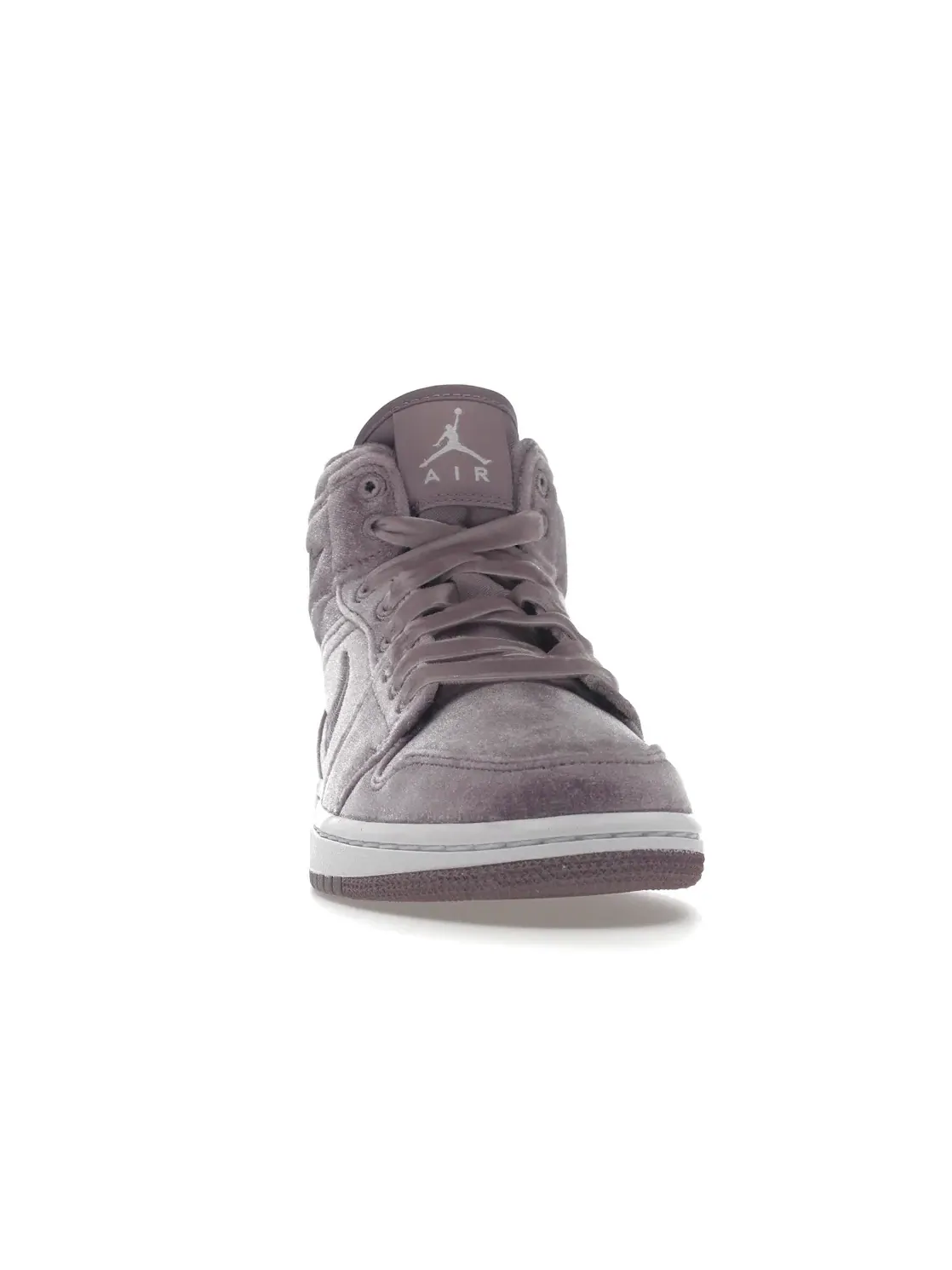 Женские кроссовки с замшевым верхом Air Jordan 1 Mid SE — изображение 2 из 4