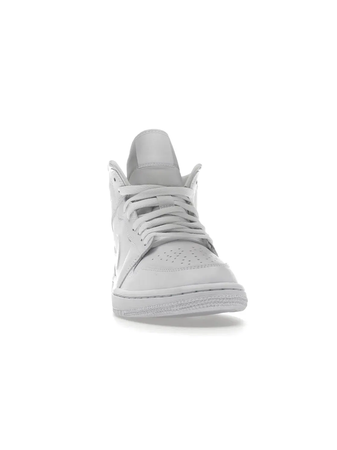 Женские кроссовки Lifestyle с перфорацией Air Jordan Mid Jordan — изображение 2 из 4, белый/белый/белый