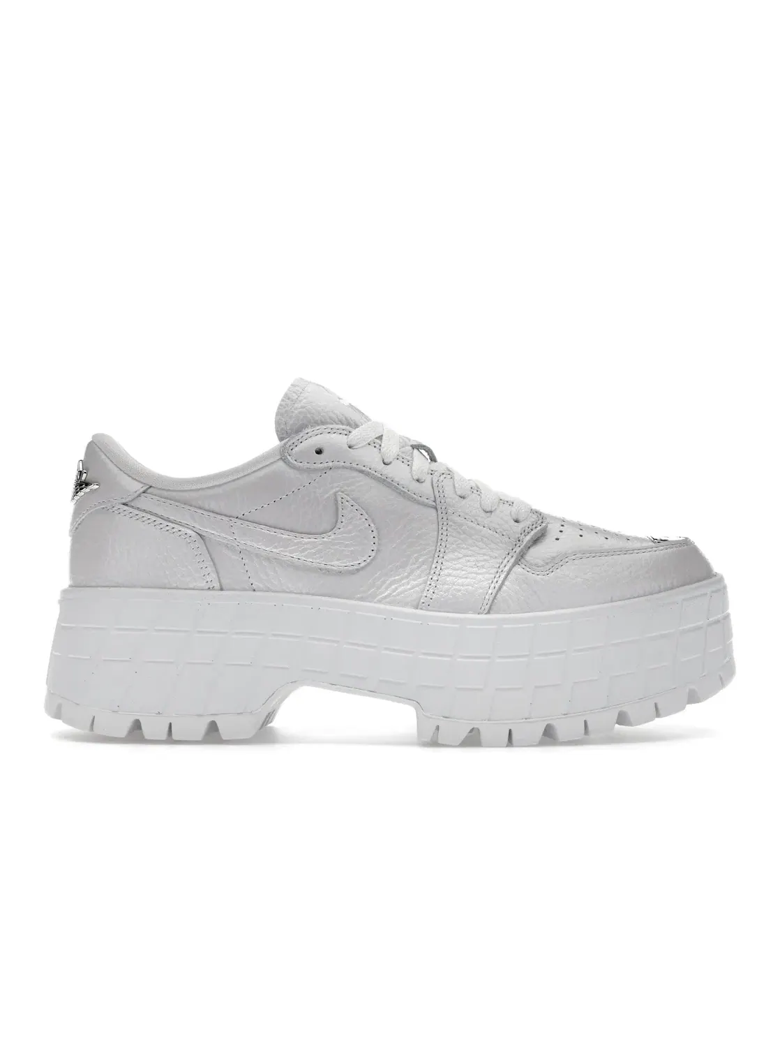 Женские ботинки кроссовки с длинным рукавом Jordan 1 Brooklyn Low Jordan — изображение 1 из 4