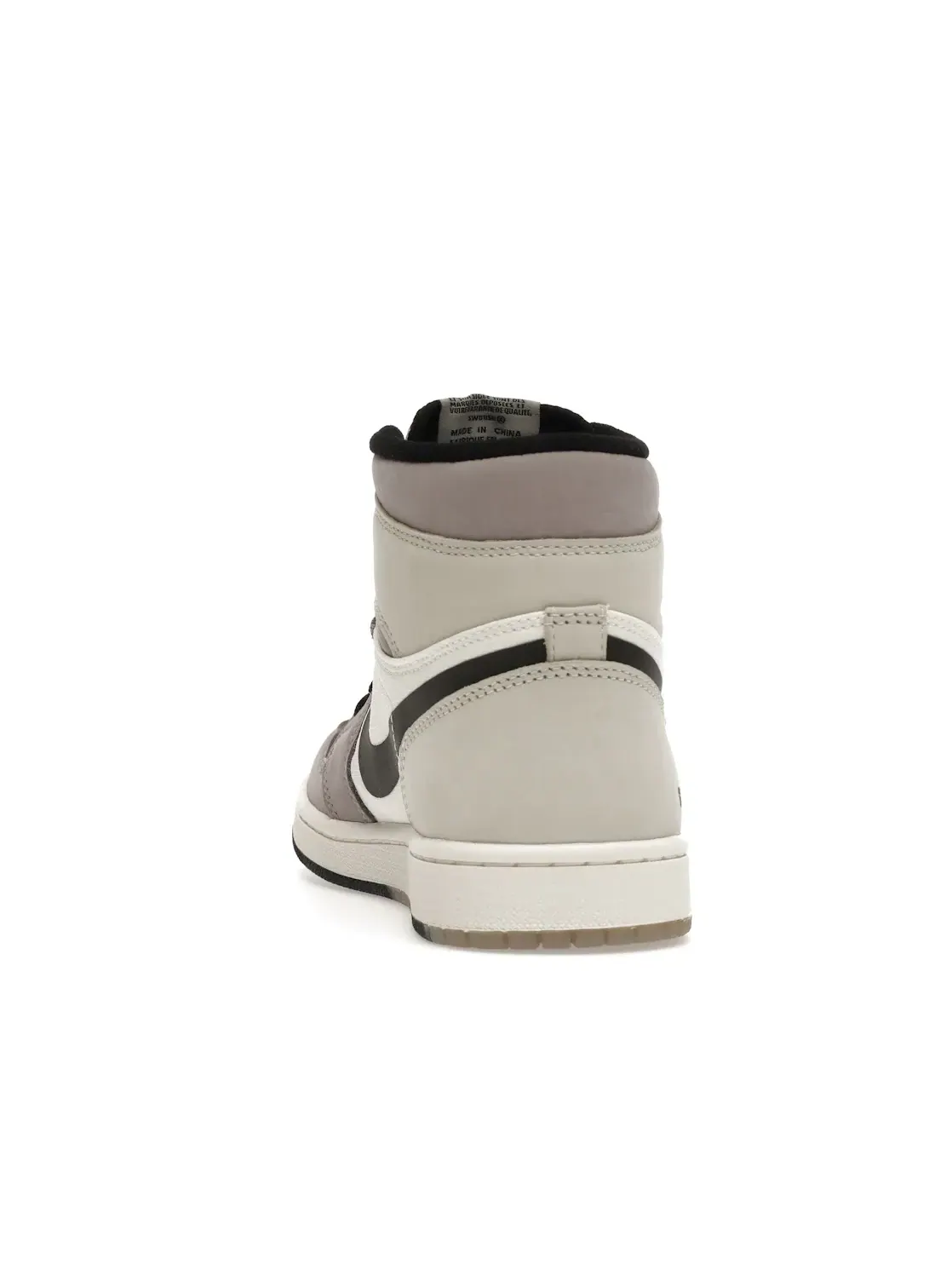 Мужские кроссовки Lifestyle с GORE-TEX Jordan 1 Retro High Element Jordan — изображение 4 из 4, светлый/серый/черный