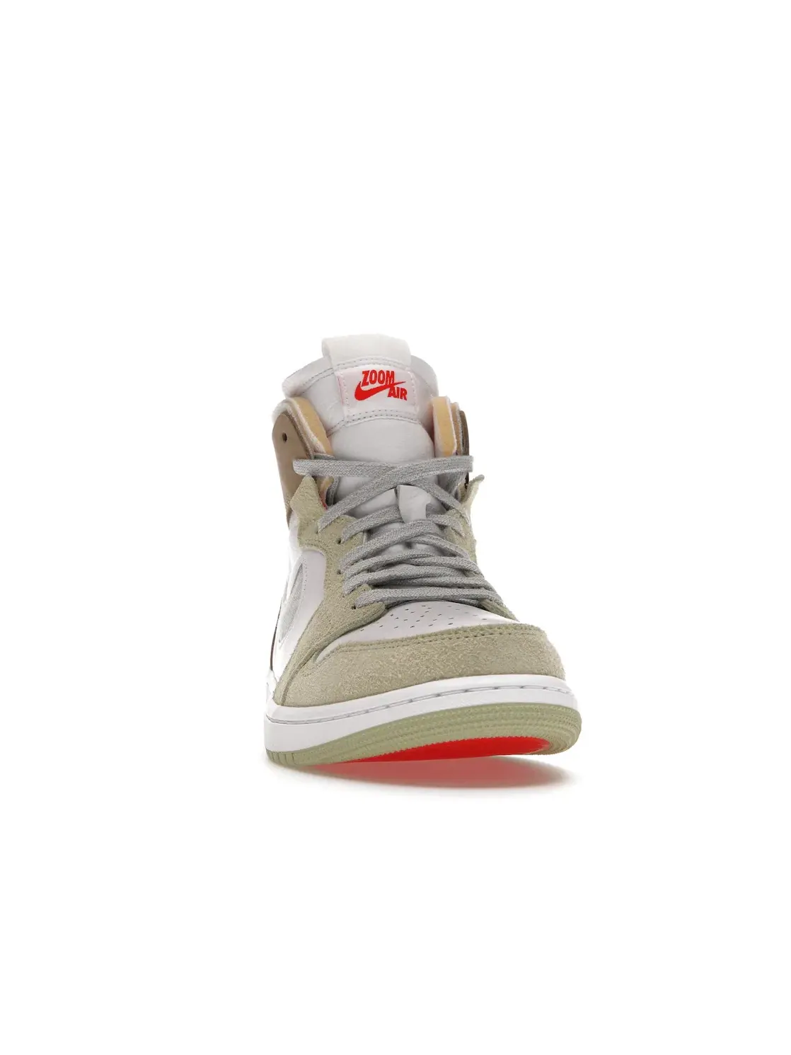 Женские кроссовки Lifestyle с высокой посадкой Jordan 1 High Zoom Air CMFT — изображение 2 из 4