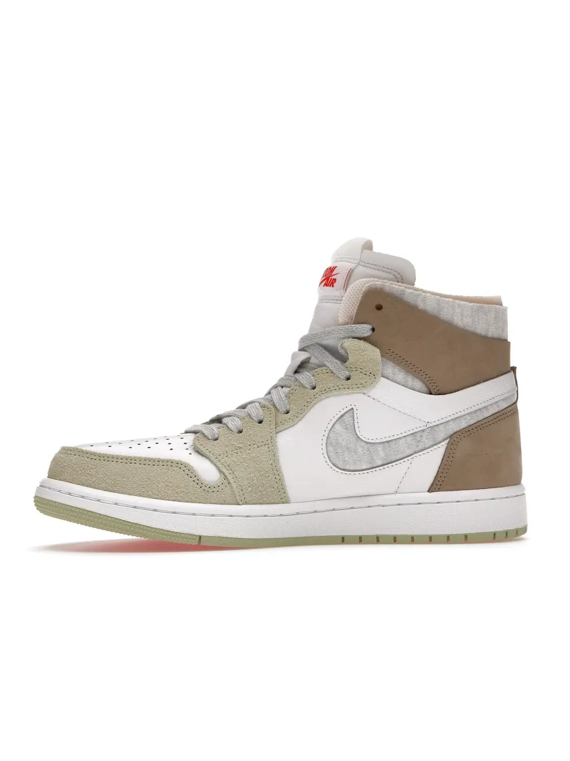 Женские кроссовки Lifestyle с высокой посадкой Jordan 1 High Zoom Air CMFT — изображение 3 из 4