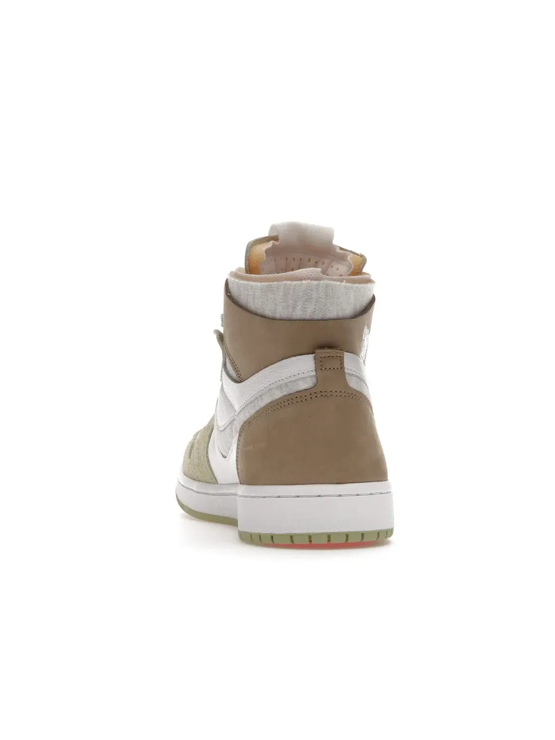 Женские кроссовки Lifestyle с высокой посадкой Jordan 1 High Zoom Air CMFT — изображение 4 из 4