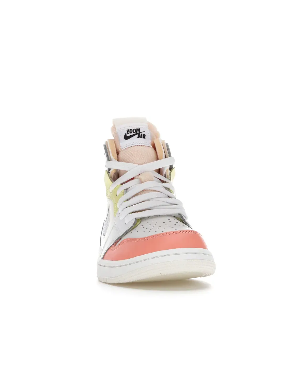 Мужские кроссовки с кожаным верхом Jordan 1 High Zoom Air CMFT Jordan — изображение 2 из 4, белый--белый