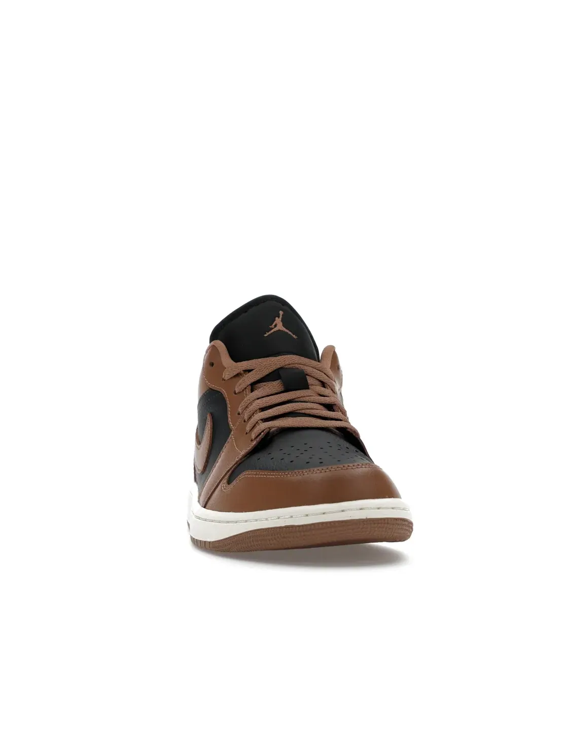 Женские кроссовки с амортизацией Jordan 1 Low — изображение 2 из 4, коричневый/черный
