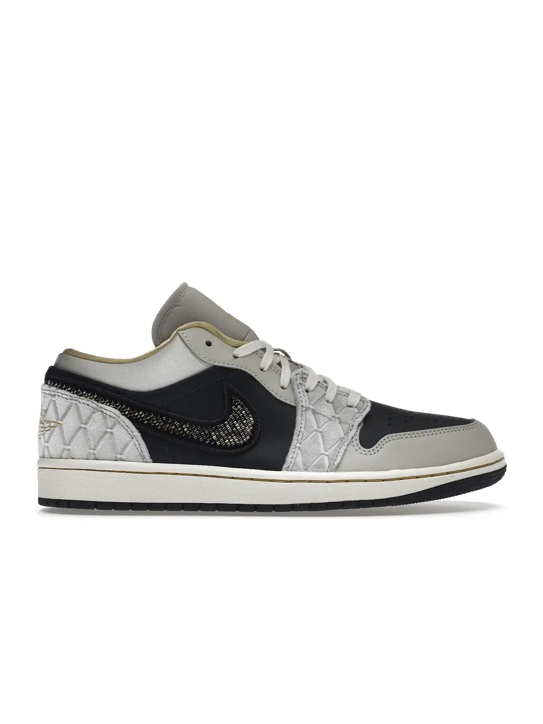 Мужские кроссовки lifestyle с принтом Jordan 1 Low Beaded Swoosh Jordan — изображение 1 из 4, серый/черный