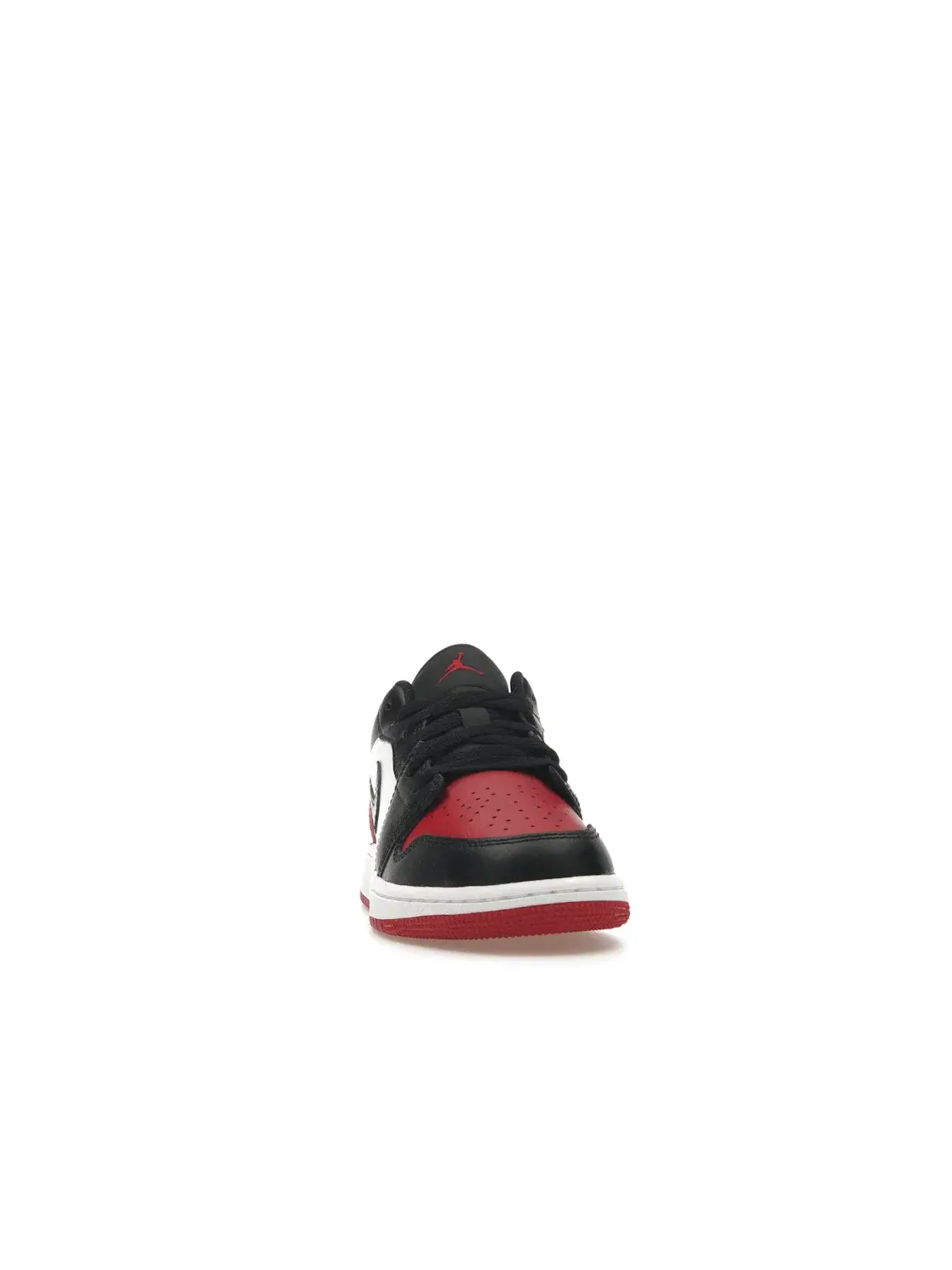 Детские кроссовки Lifestyle с принтом Jordan 1 Low Bred Toe 2.0 Jordan — изображение 2 из 4