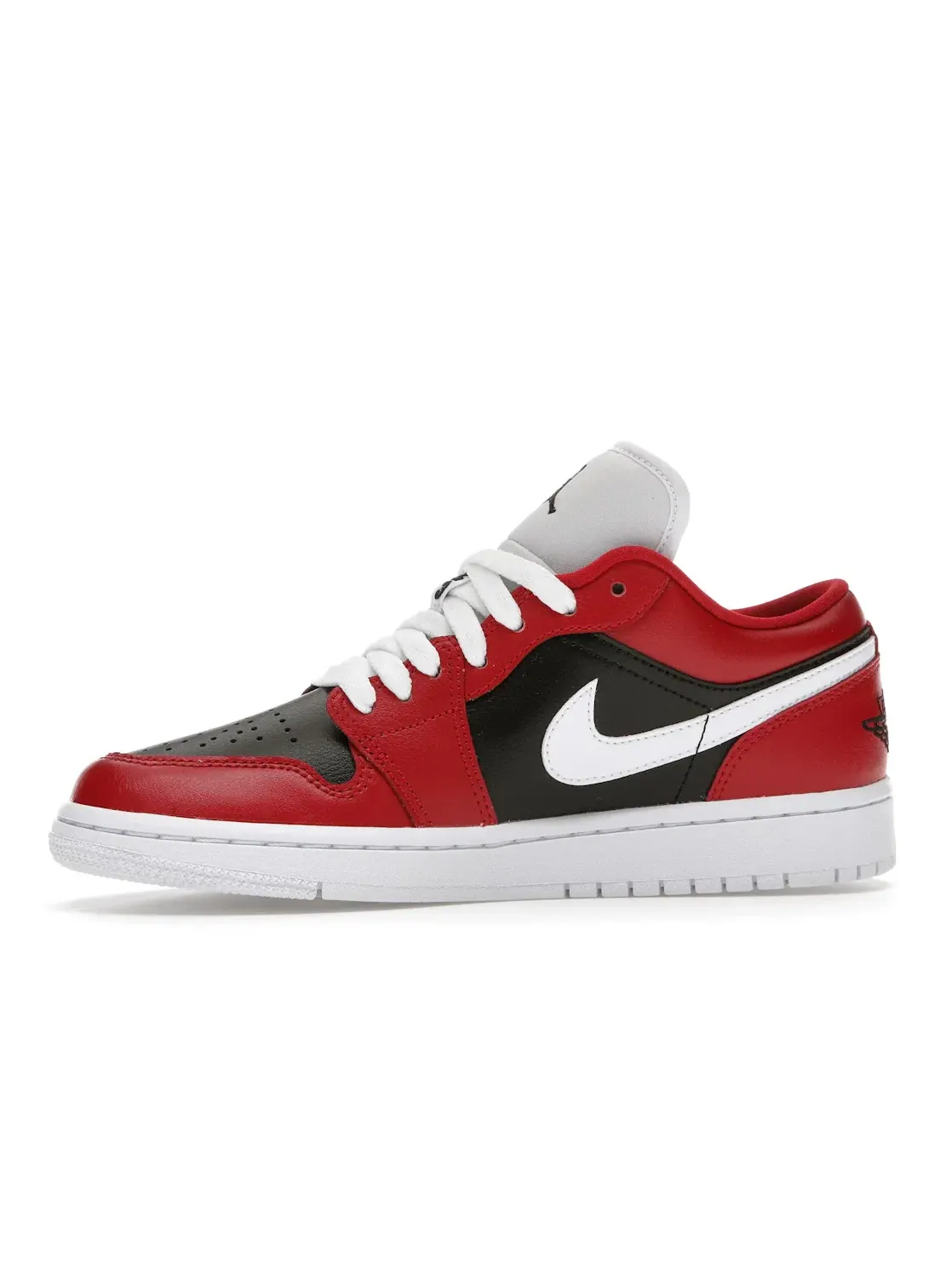 Женские кроссовки с кожаным верхом Jordan 1 Low — изображение 3 из 4, красный/белый-черный