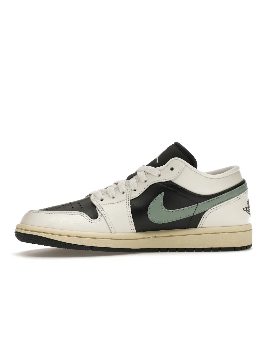 Женские кроссовки с замшей и сеткой Jordan 1 Low Jordan — изображение 3 из 4, песочный