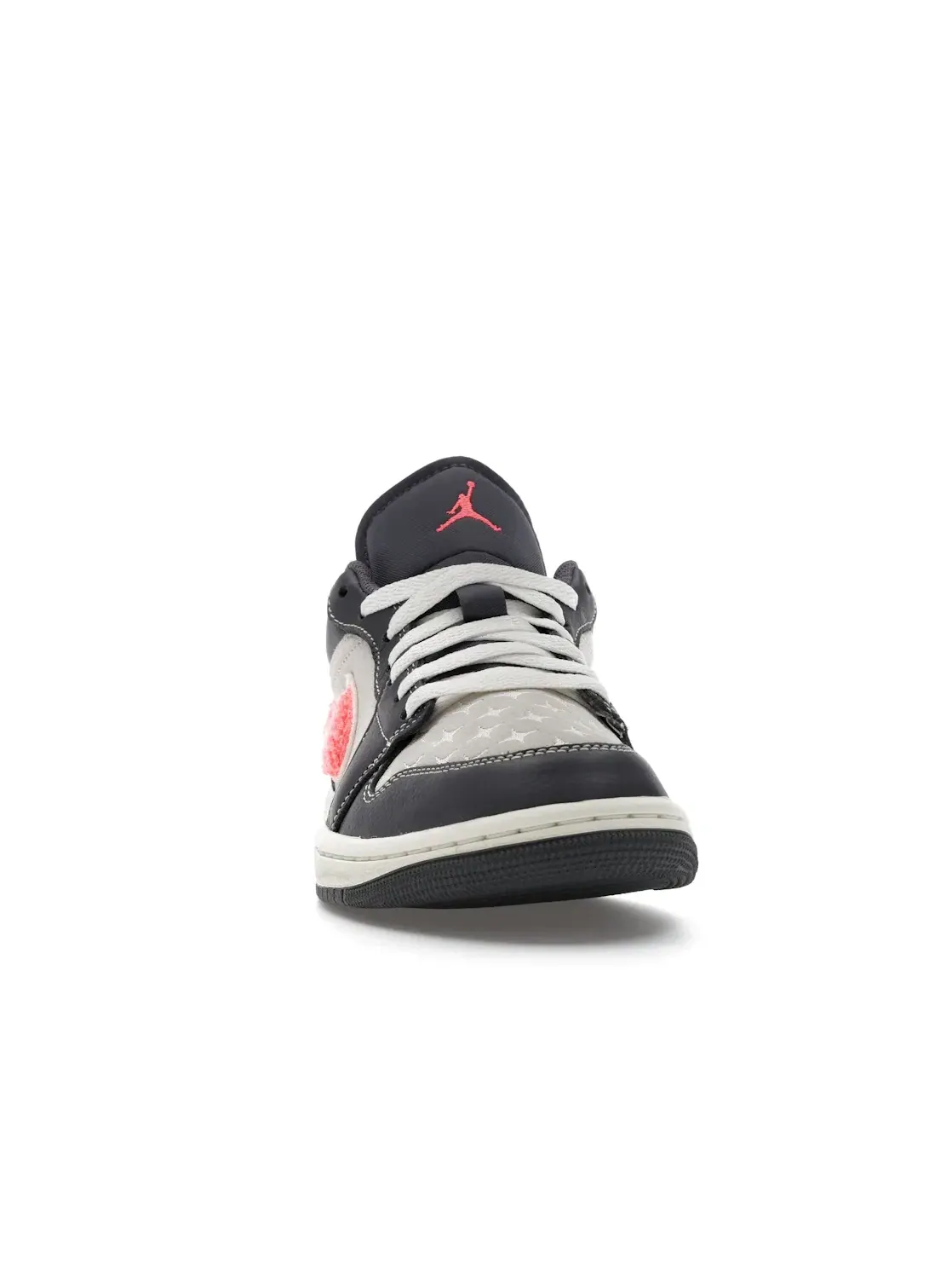 Женские кроссовки Lifestyle с контрастными акцентами Jordan 1 Low — изображение 2 из 4, светлый графитовый