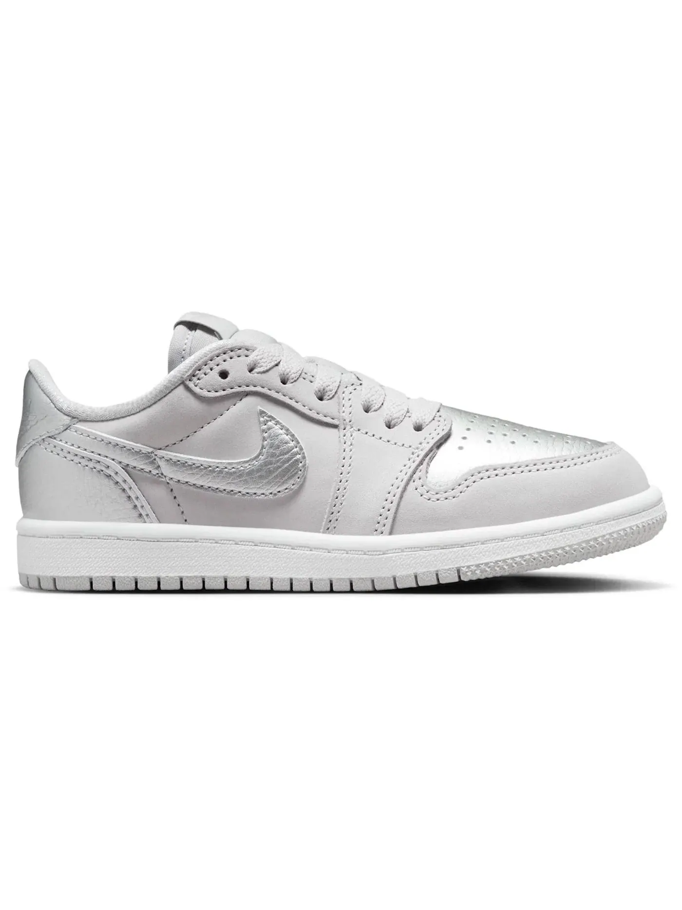Детские кроссовки Lifestyle с серебристыми элементами Jordan 1 Low OG Jordan — изображение 1 из 1