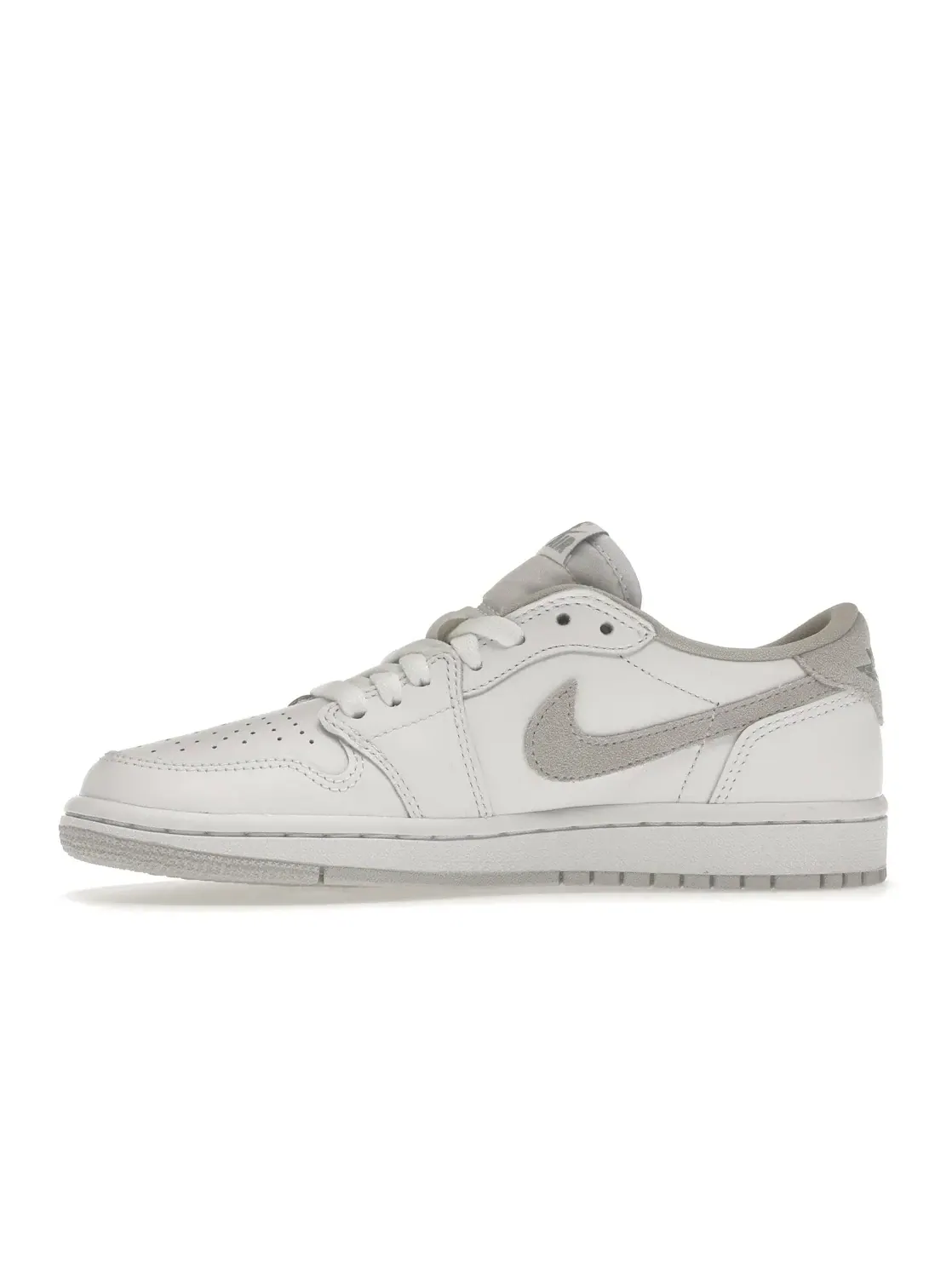 Женские кроссовки для повседневной носки Jordan 1 Low OG Neutral Grey Jordan — изображение 3 из 4, белый/белый-серый