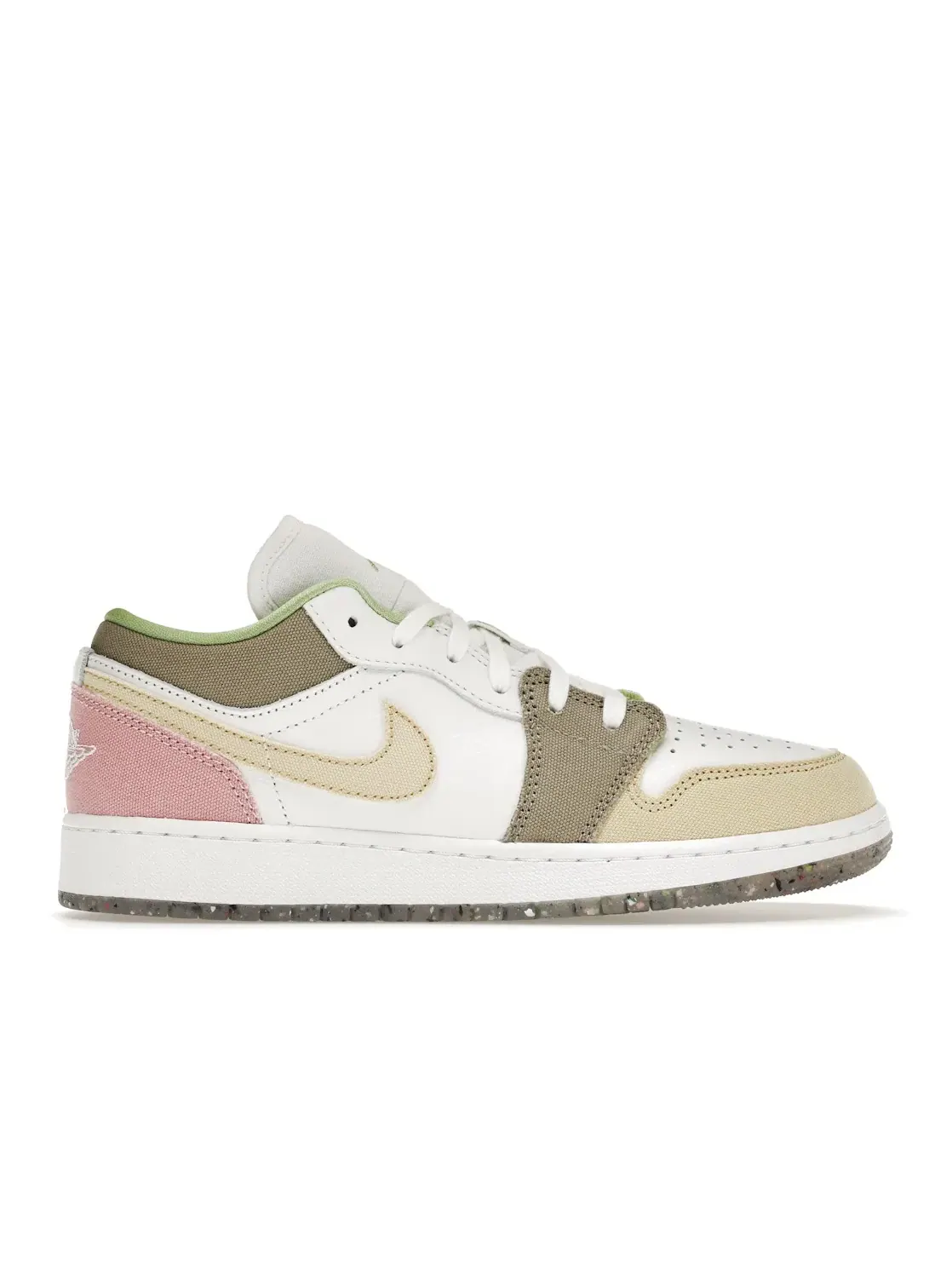 Детские кроссовки Lifestyle с перфорированным носком Jordan 1 Low — изображение 1 из 4, белый/белый/зеленый