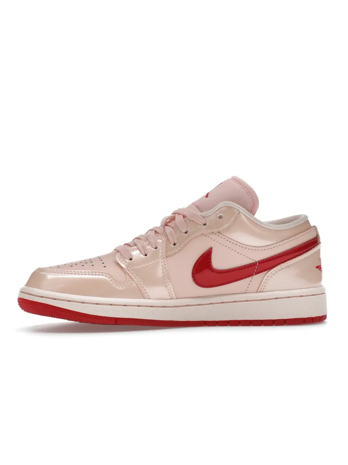 Женские кроссовки с патентованными вставками Jordan 1 Low Patent Valentine's Day Jordan — изображение 3 из 4, красный