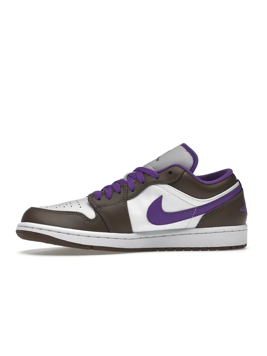 Мужские кроссовки с контрастной расцветкой Jordan 1 Low Jordan — изображение 3 из 4, белый