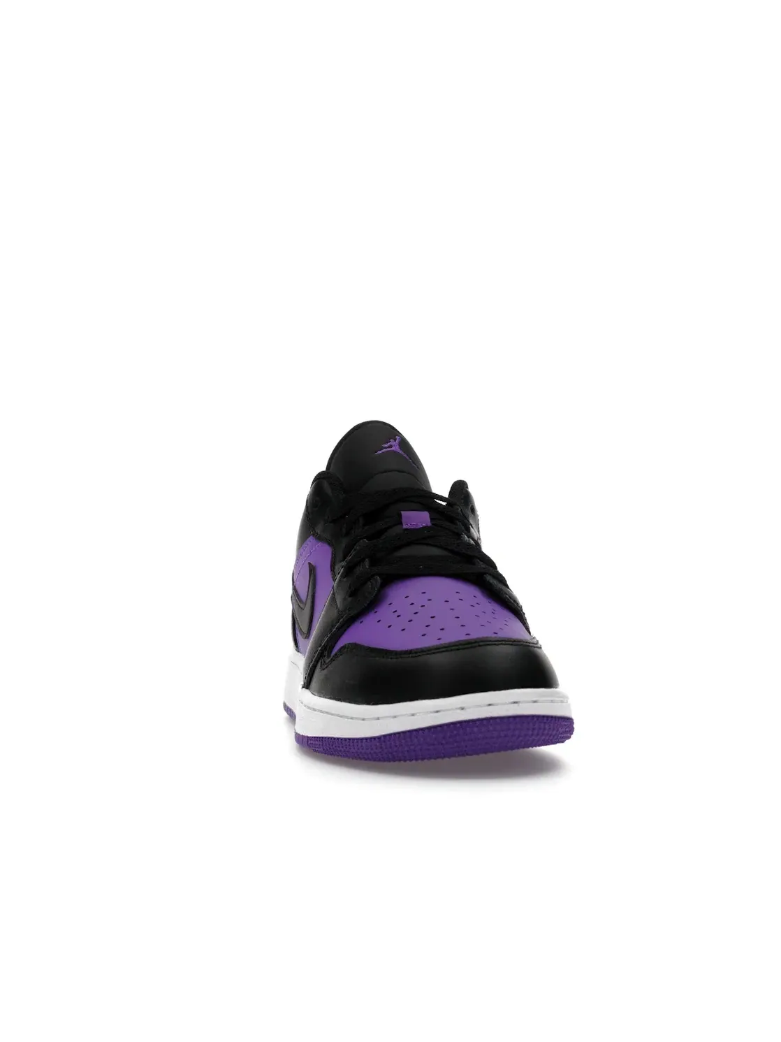 Детские кроссовки с замшевым верхом Jordan 1 Low — изображение 2 из 4, фиолетовый/черный/белый