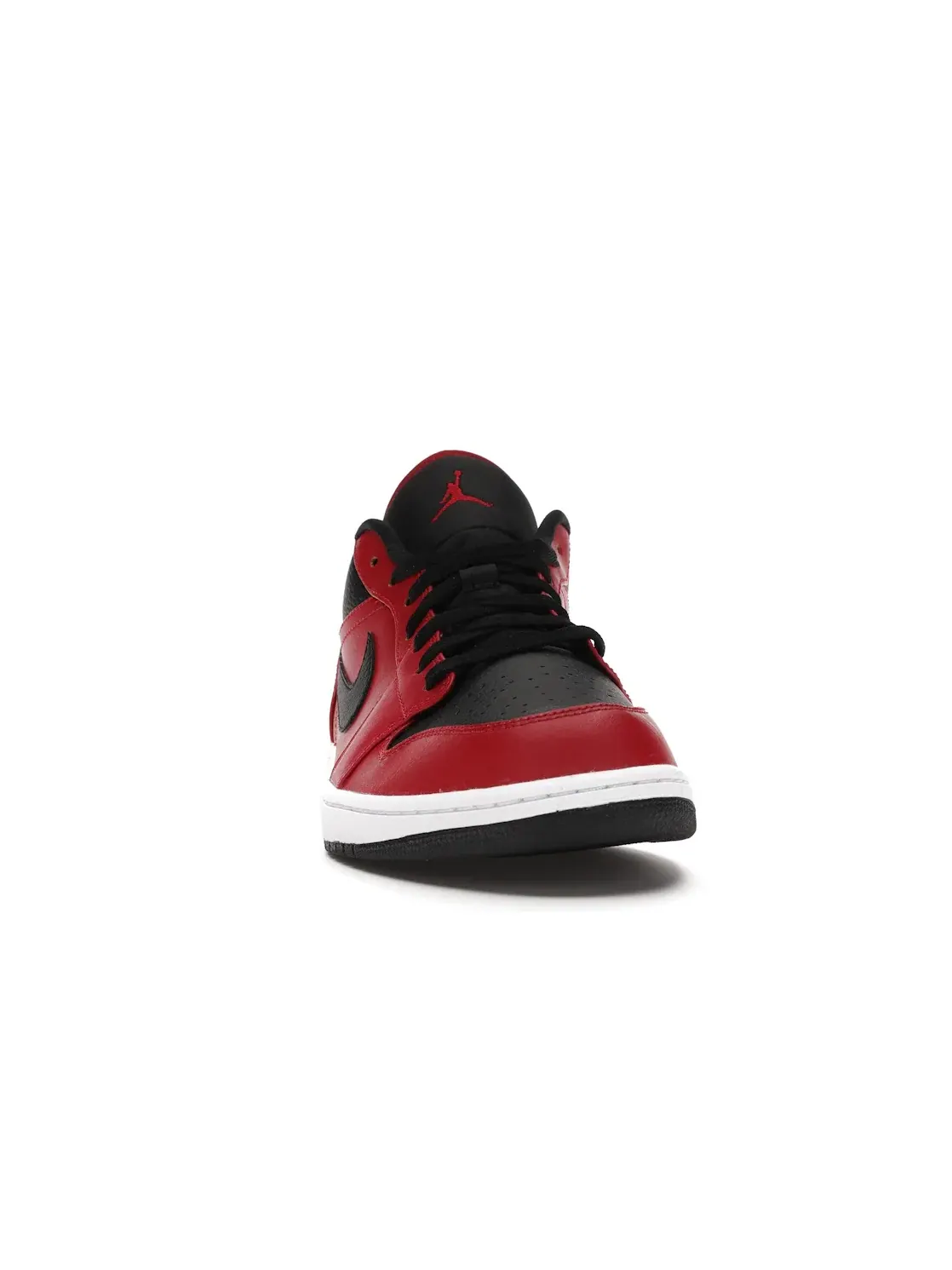 Мужские кроссовки с кожаным верхом Jordan 1 Low Reverse Bred Pebbled Swoosh Jordan — изображение 2 из 4, красный/черный/белый