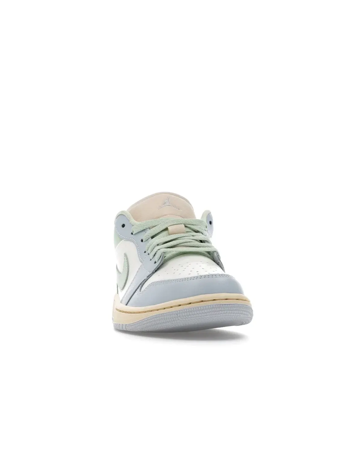 Женские кроссовки с низким верхом Jordan 1 Low Jordan, Sail/Aura/Muslin/Jade Aura — изображение 2 из 4