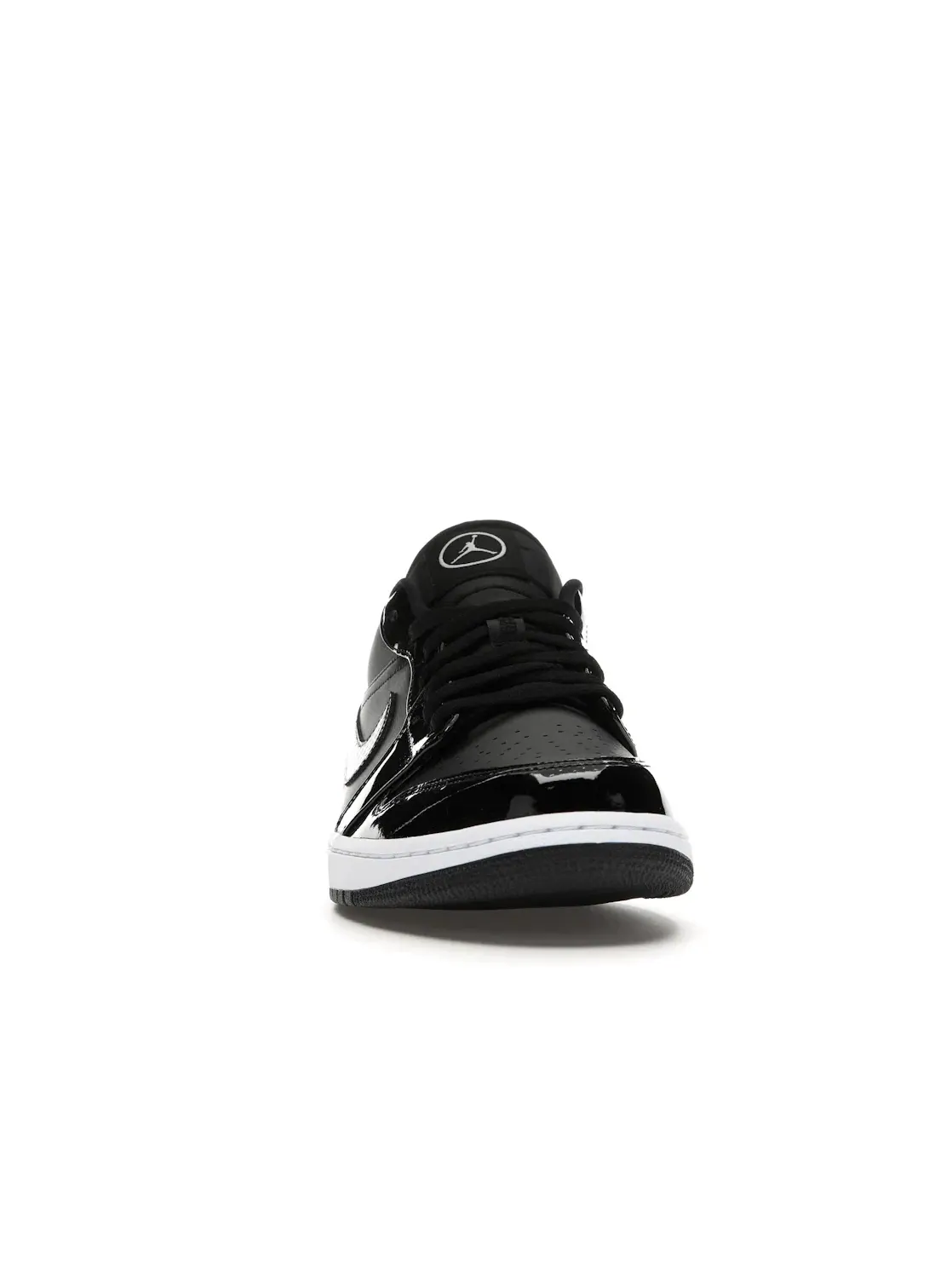 Мужские кроссовки с патентованной кожей Jordan 1 Low Jordan — изображение 2 из 4, черный/белый
