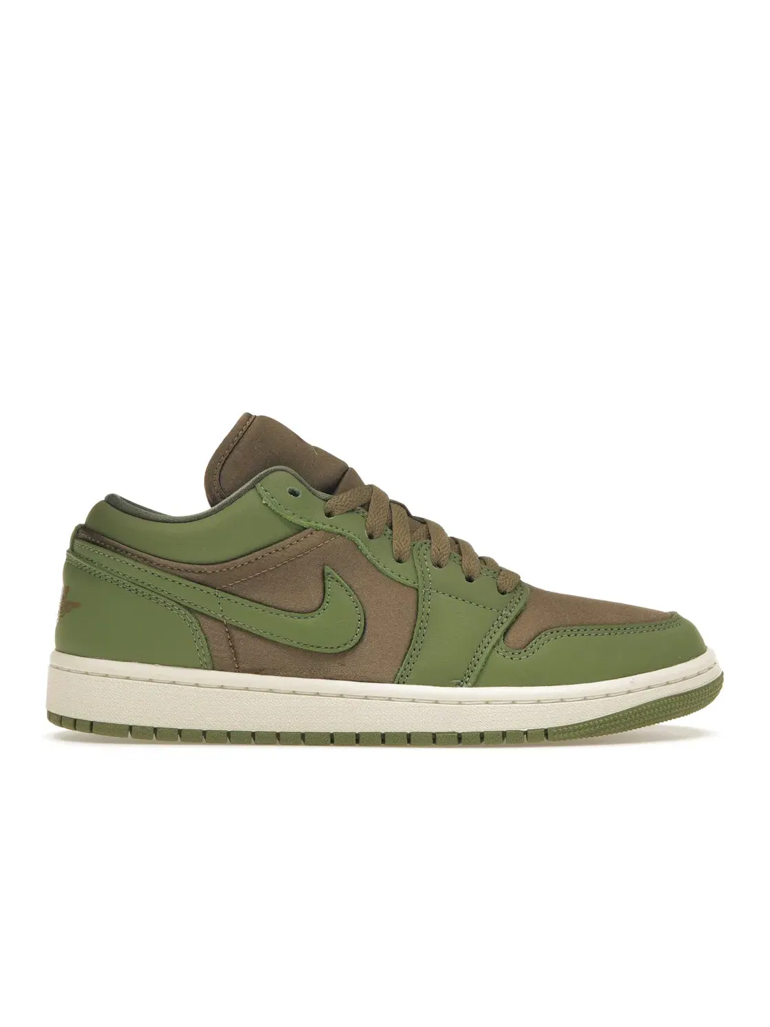 Женские кроссовки замшевые Jordan 1 Low SE — изображение 1 из 4
