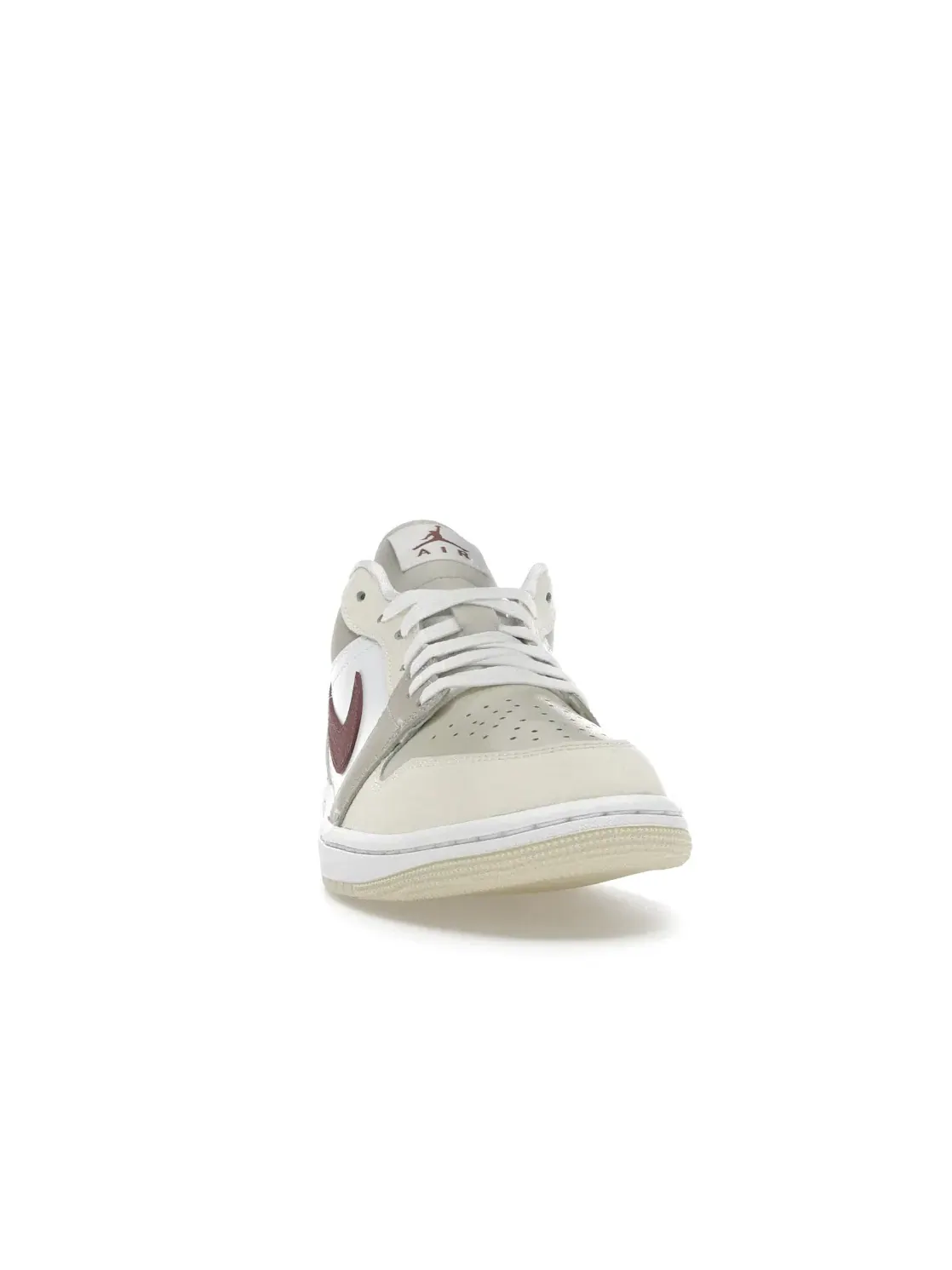 Женские кроссовки Lifestyle Jordan 1 Low SE Jordan — изображение 2 из 4