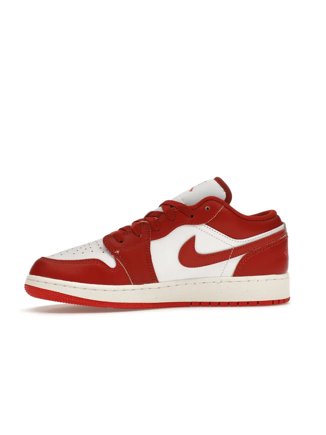 Детские кроссовки Lifestyle Jordan 1 Low SE Jordan — изображение 3 из 4, белый/красный///бежевый